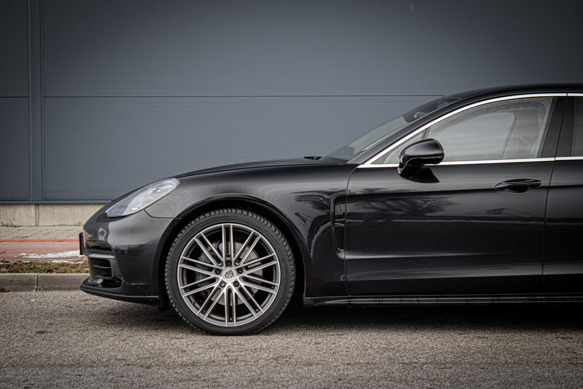 2016 Porsche Panamera 4S Diesel, černá, 257 613 km