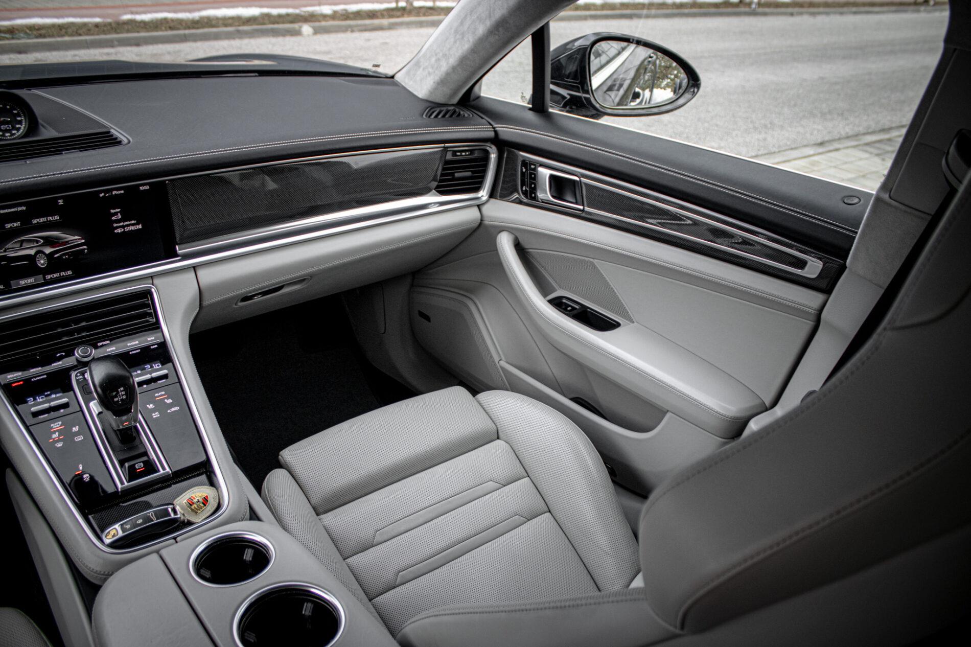 2016 Porsche Panamera 4S Diesel, černá, 257 613 km