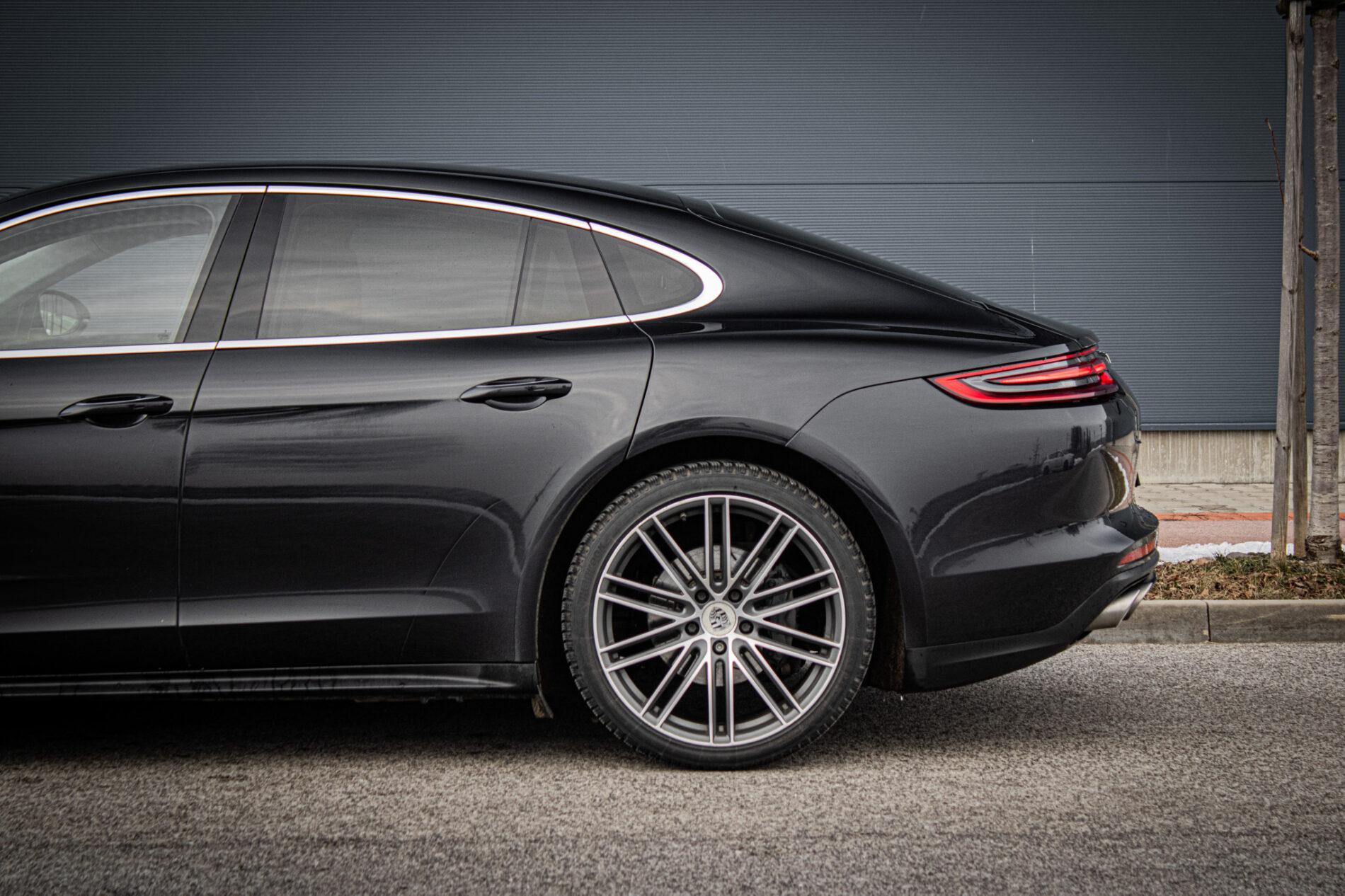 2016 Porsche Panamera 4S Diesel, černá, 257 613 km