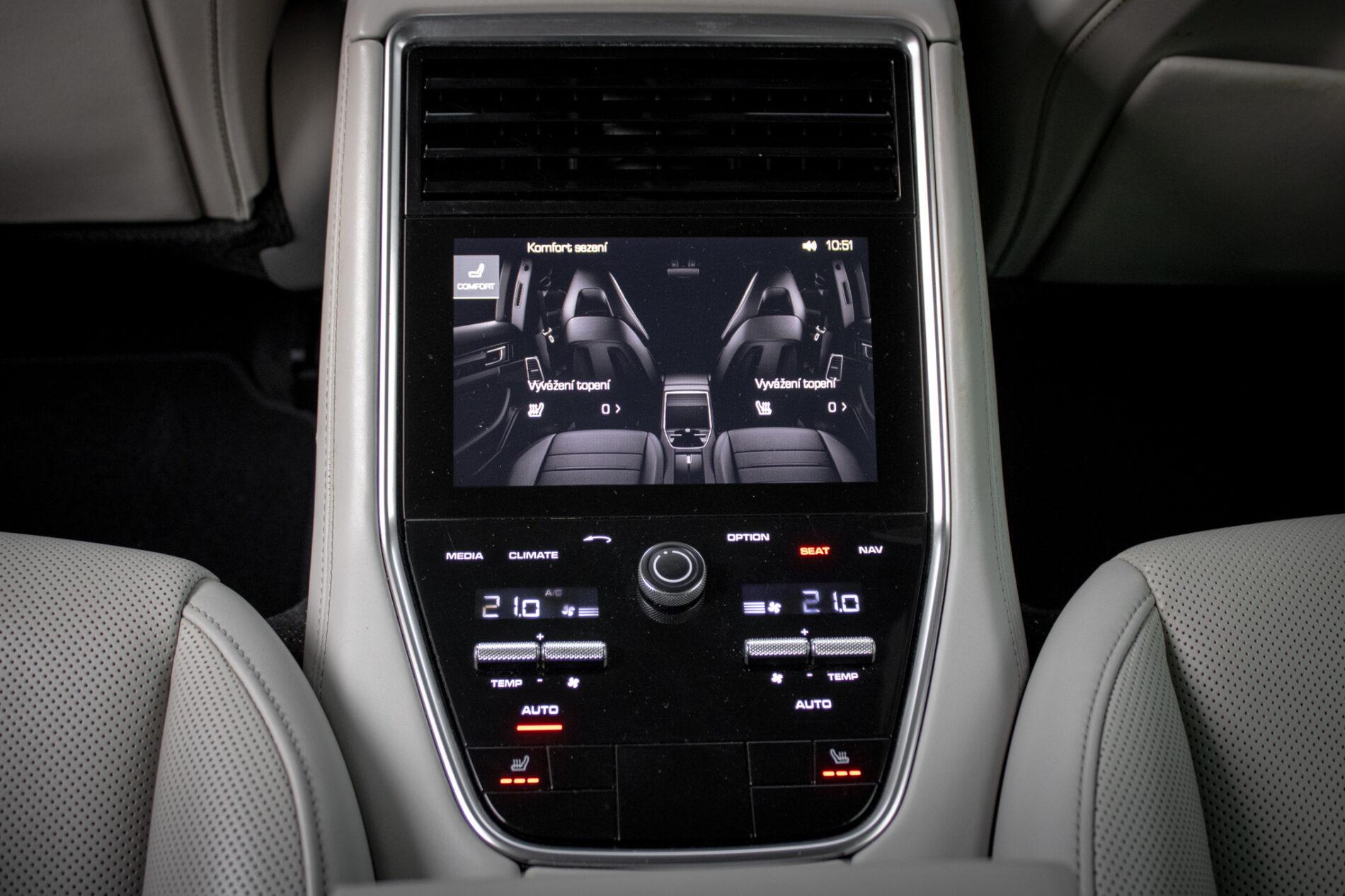 2016 Porsche Panamera 4S Diesel, černá, 257 613 km