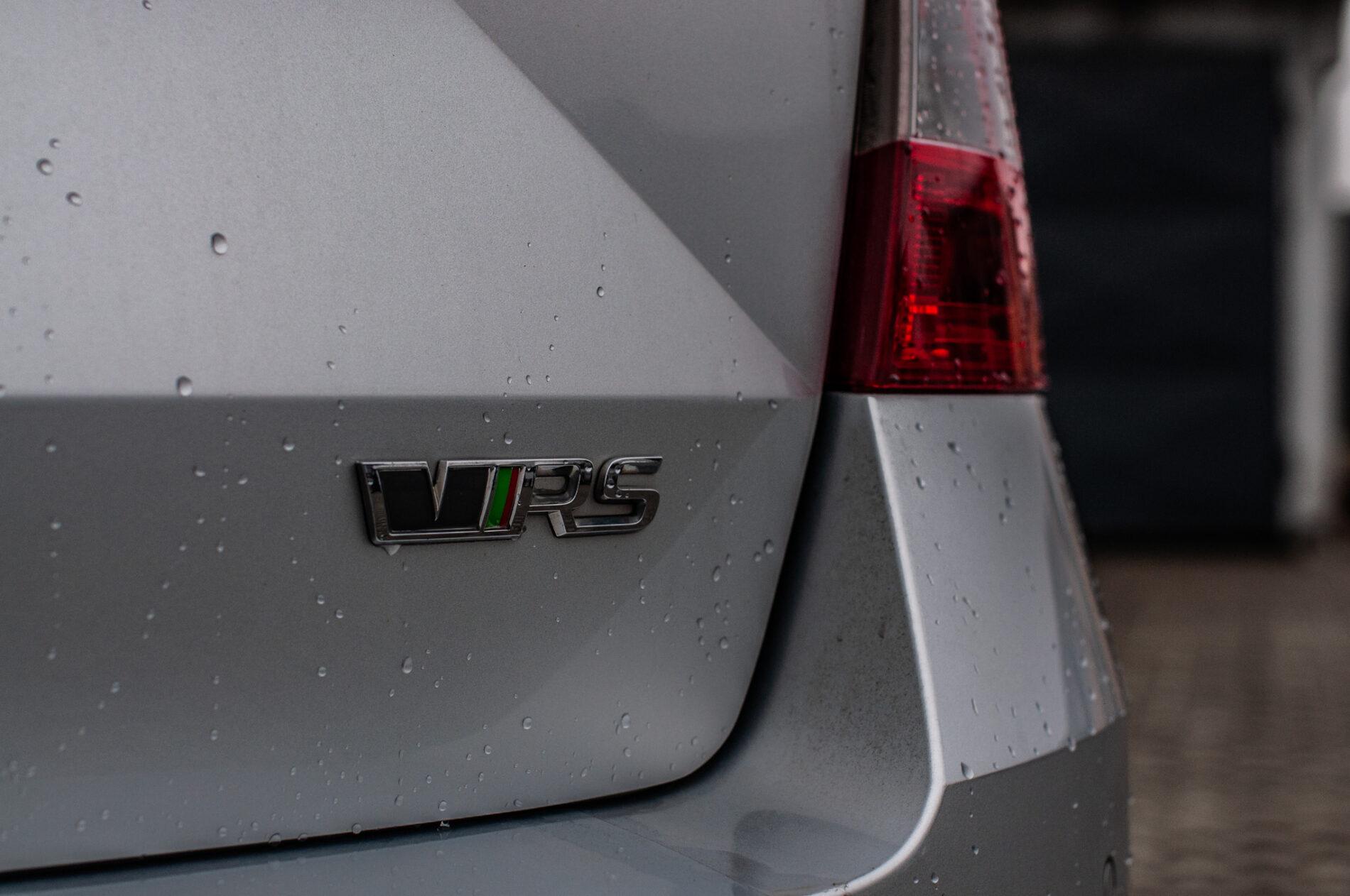 2015 Skoda Octavia RS, stříbrná kombi, 240 701 km