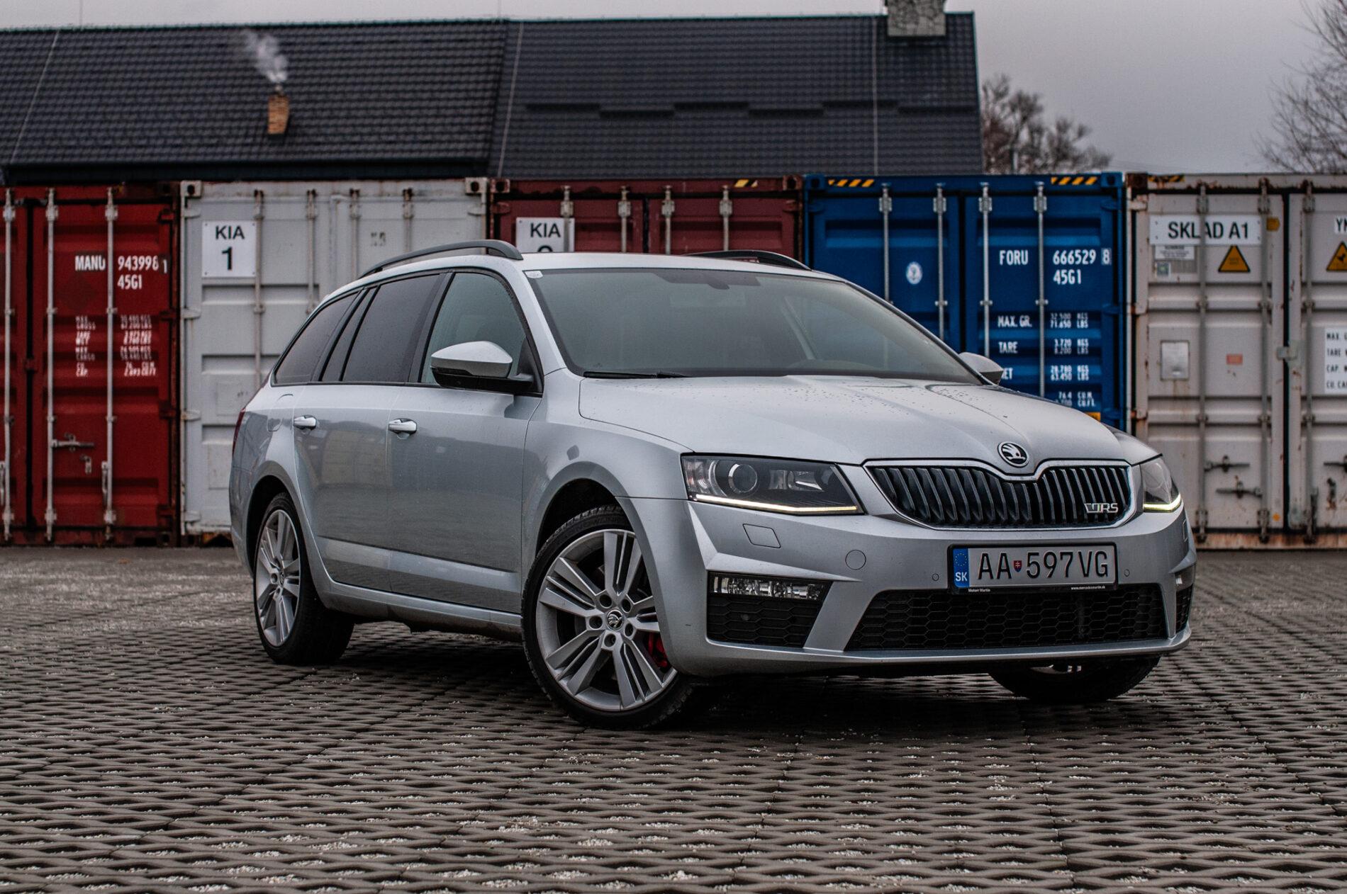 2015 Skoda Octavia RS, stříbrná kombi, 240 701 km