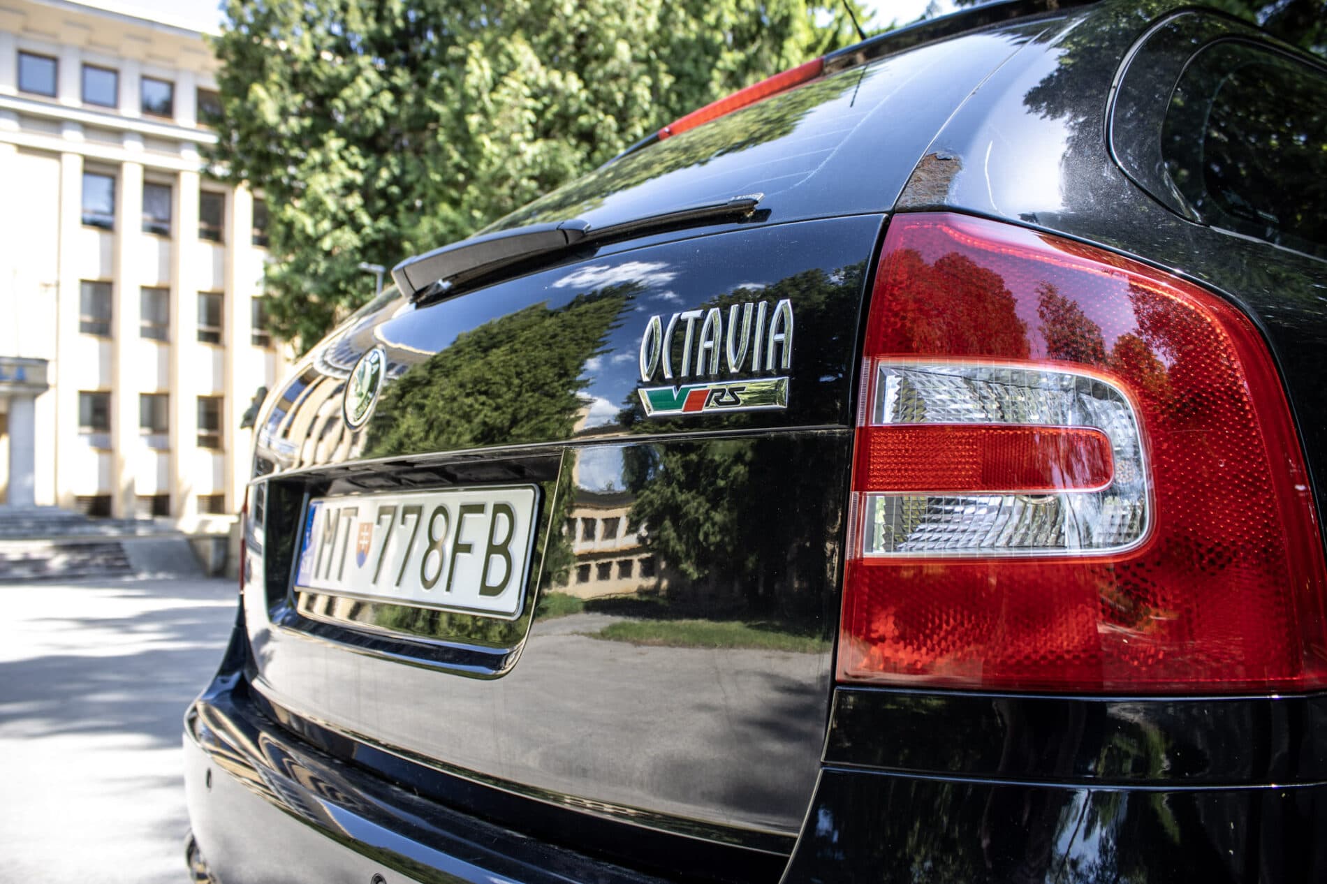 2006 Skoda Octavia RS, černá kombi, 273 365 km