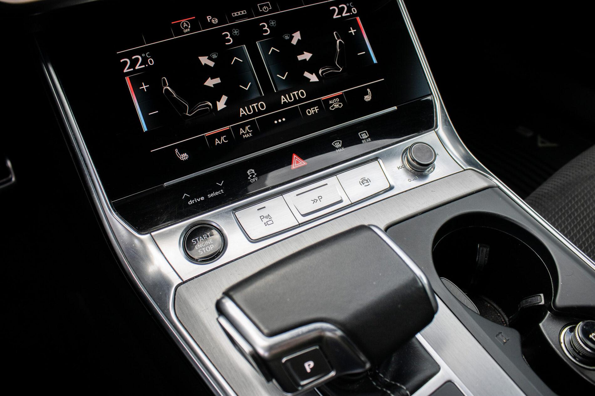 2020 AUDI A6, šedá kombi, 112 831 km