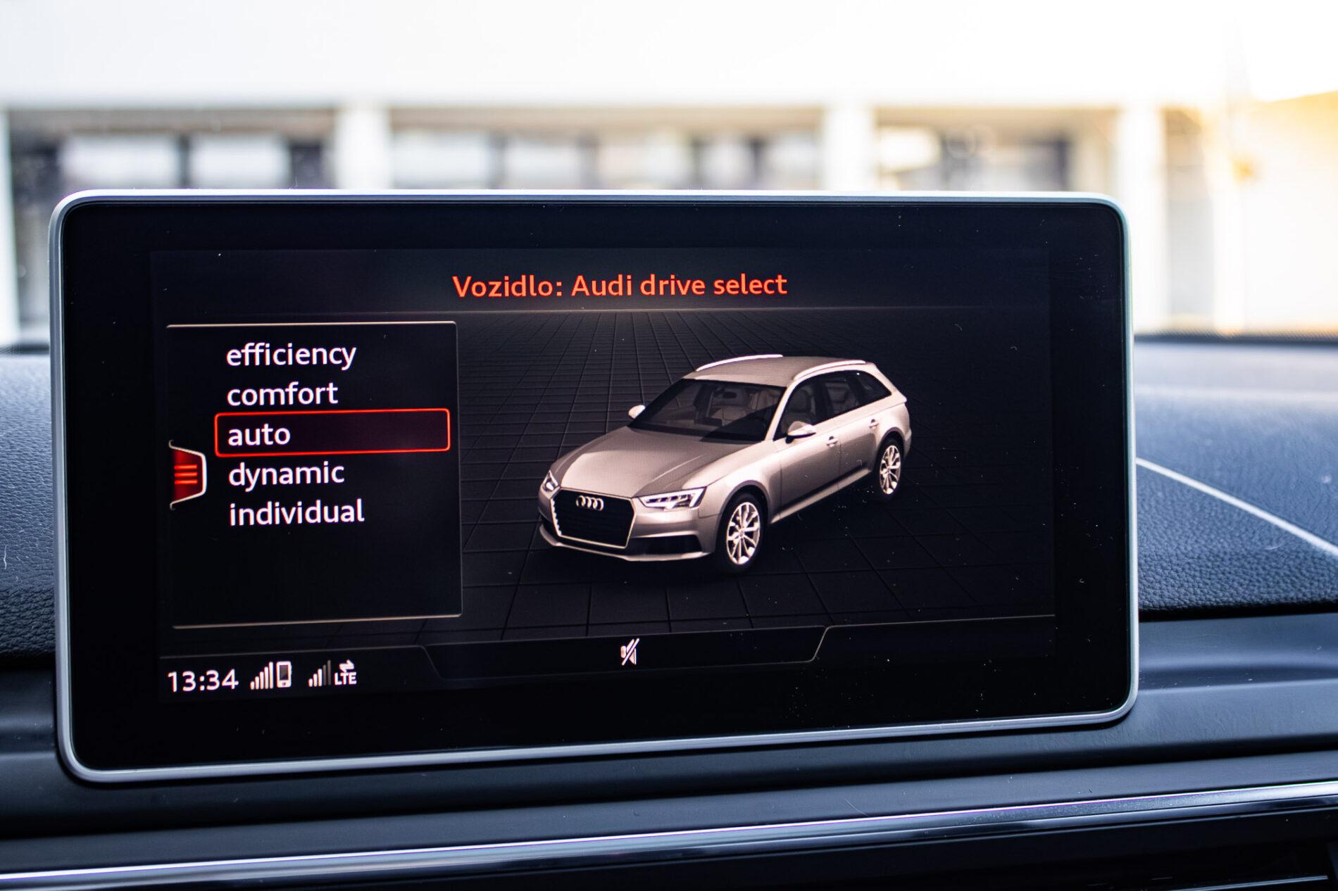 2017 AUDI A4, zelená kombi, 301 102 km