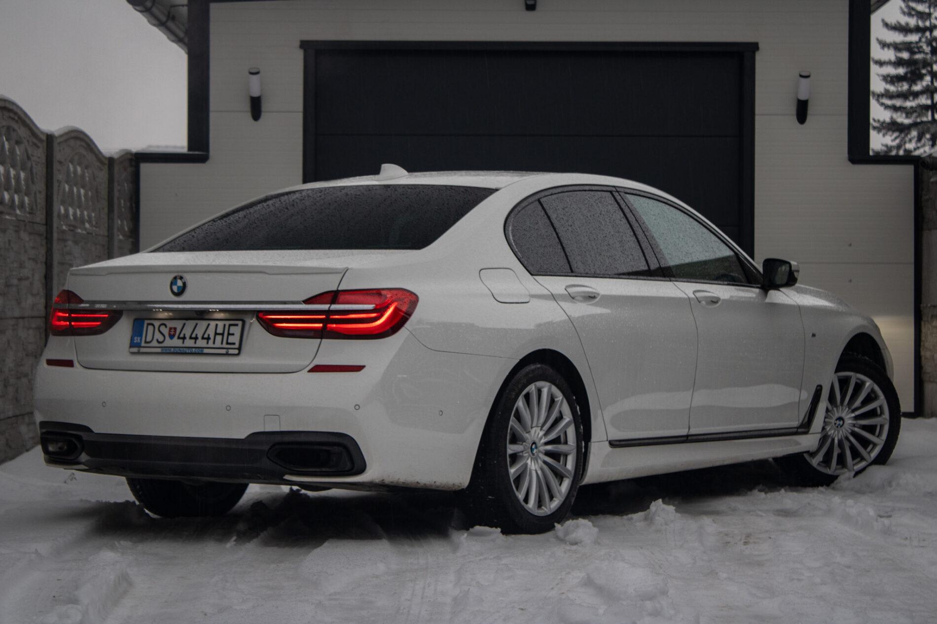 2018 BMW 740d, bílá sedan, 208 000 km