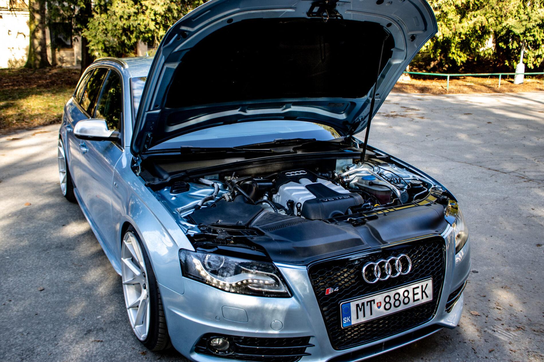 2011 AUDI S4, modrá kombi, 141 540 km