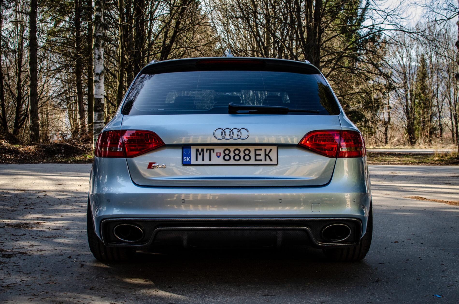 2011 AUDI S4, modrá kombi, 141 540 km