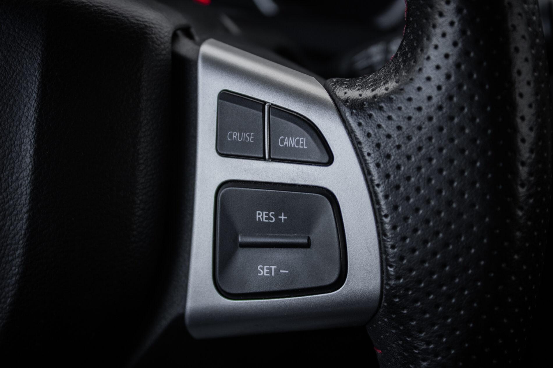 2015 Suzuki Swift Sport, žlutá hatchback, 151 044 km