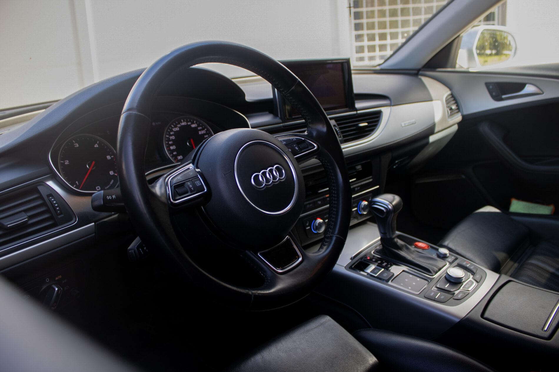 2012 AUDI A6, šedá sedan, 257 048 km