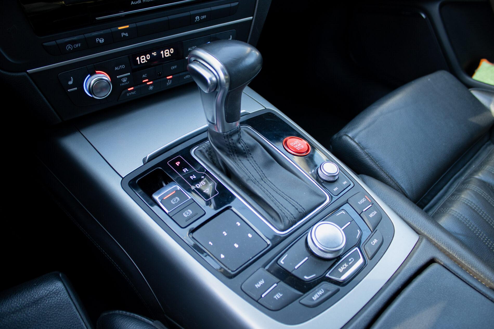 2012 AUDI A6, šedá sedan, 257 048 km