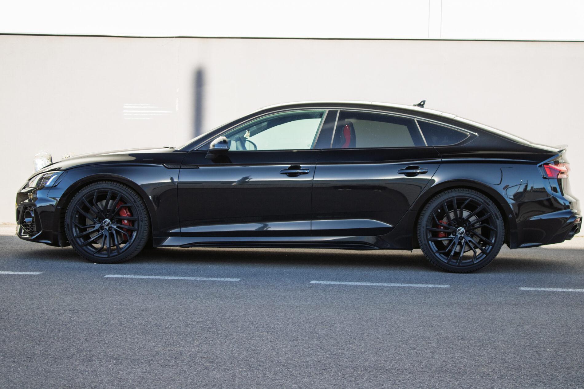2022 AUDI RS5, černá hatchback, 67 929 km
