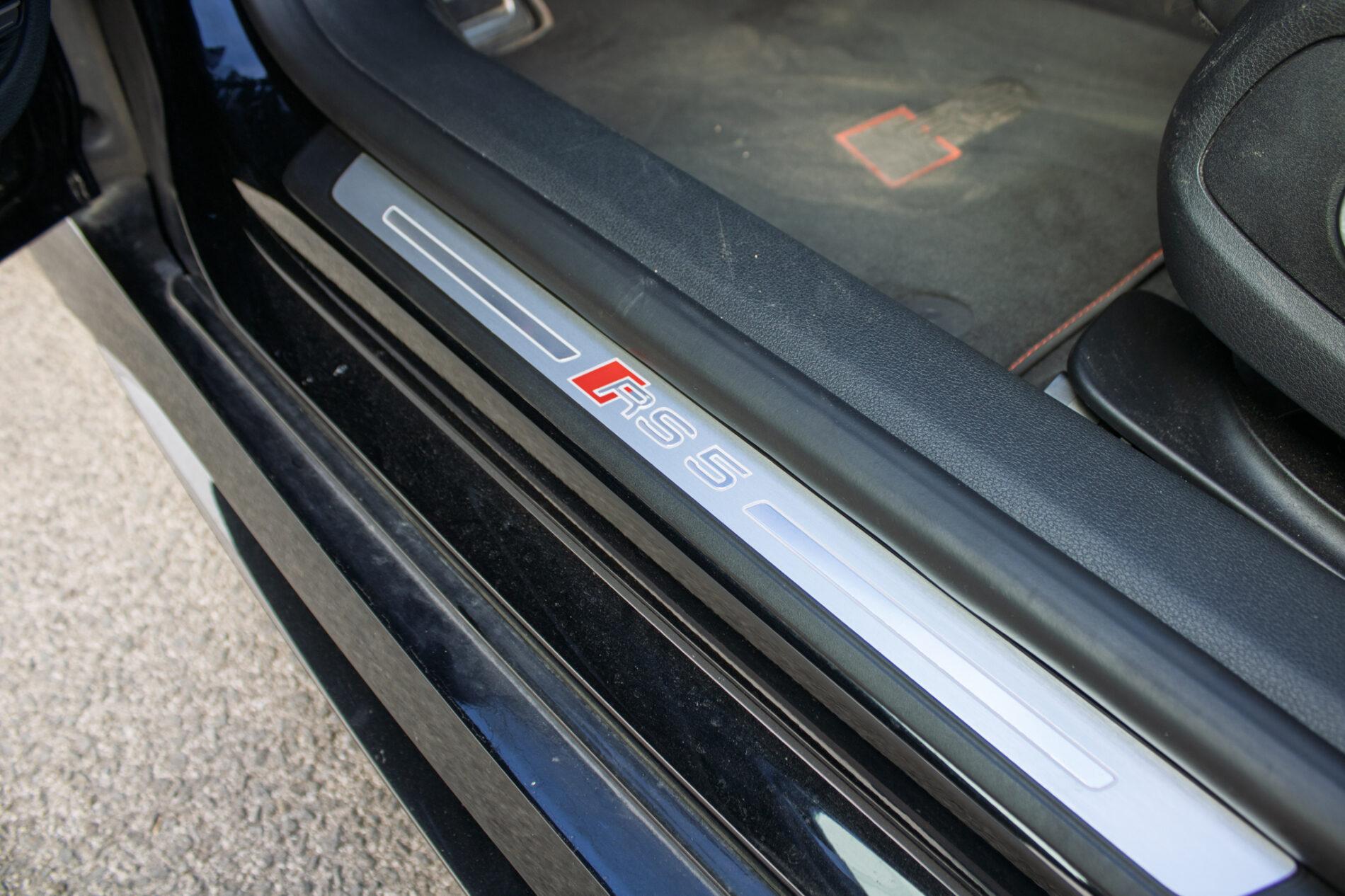 2022 AUDI RS5, černá hatchback, 67 929 km