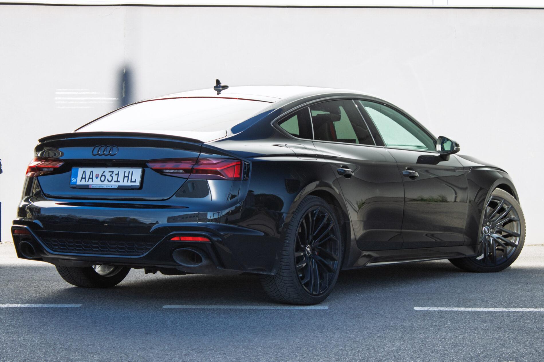 2022 AUDI RS5, černá hatchback, 67 929 km
