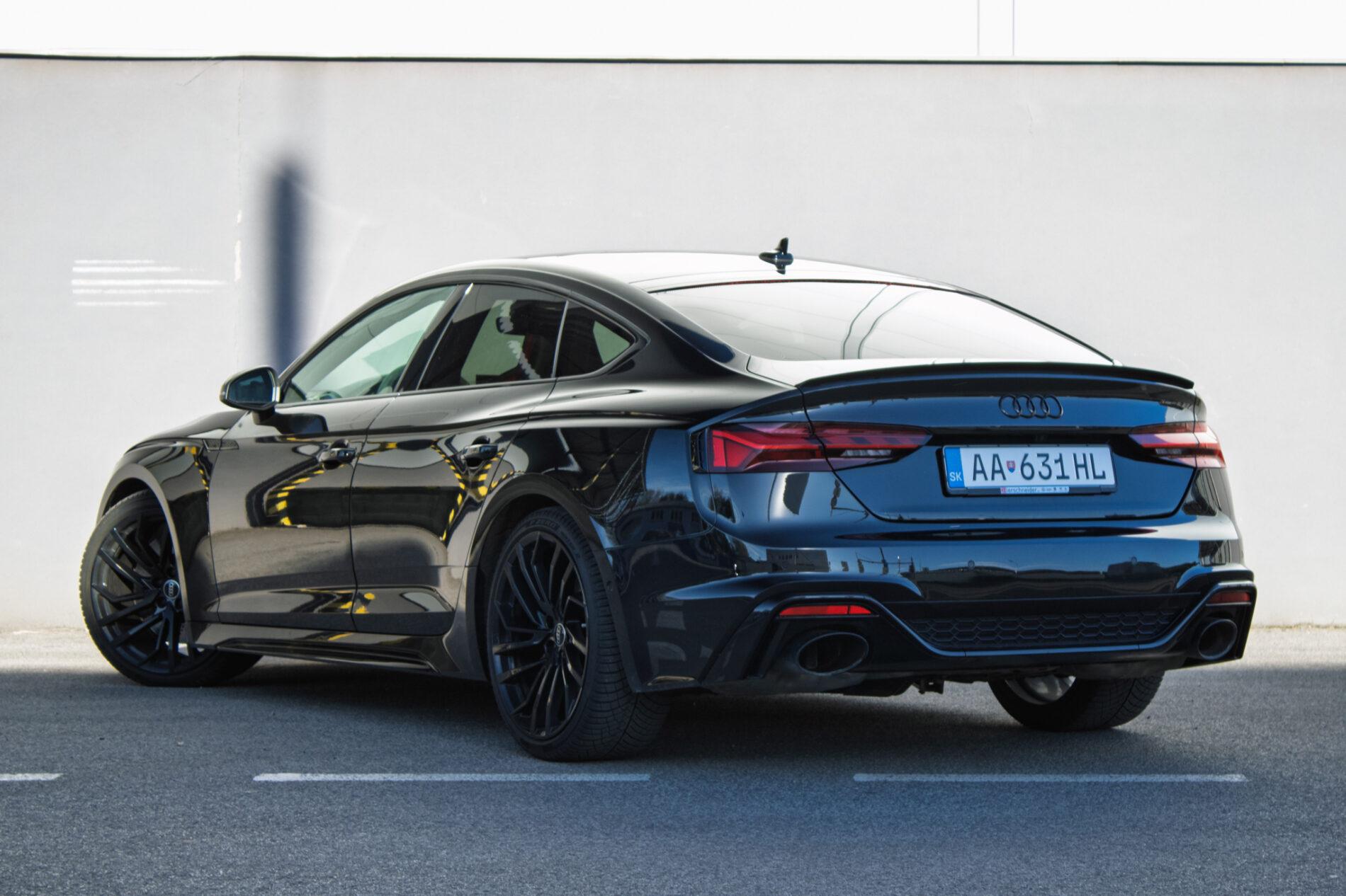 2022 AUDI RS5, černá hatchback, 67 929 km