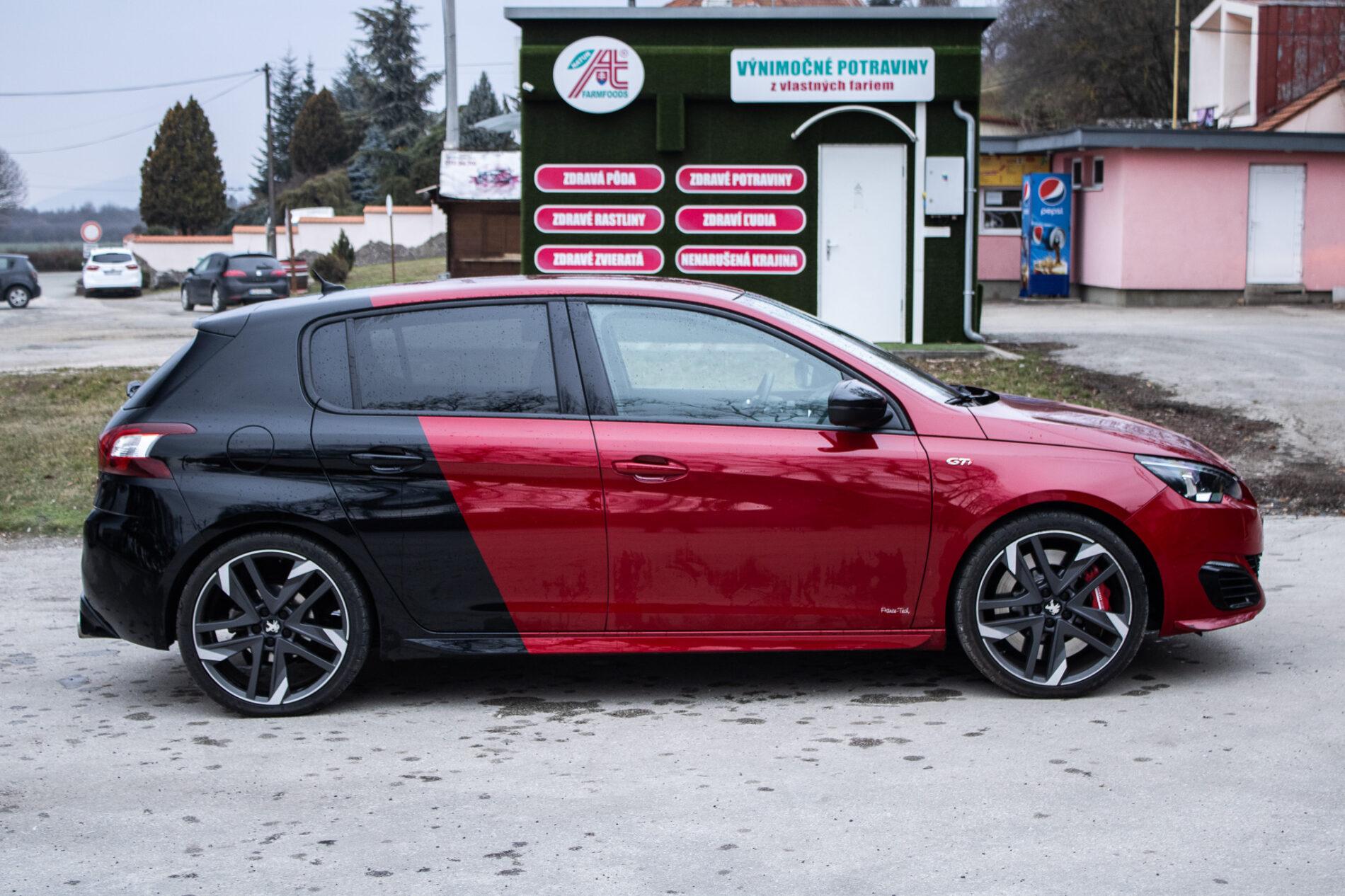 2016 Peugeot 308 GTi, červená hatchback, 30 692 km