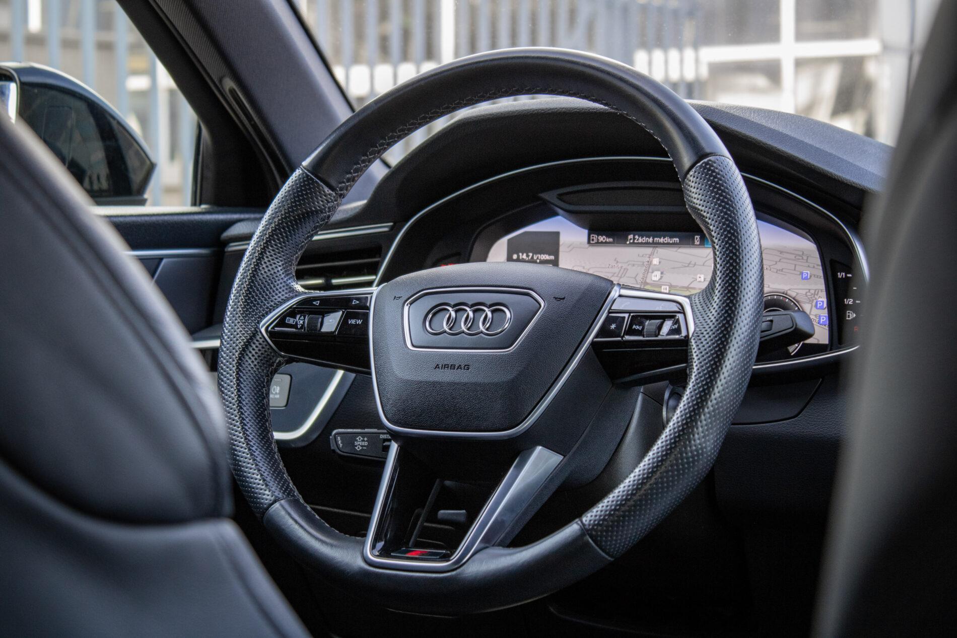 2021 AUDI S6, modrá sedan, 99 467 km
