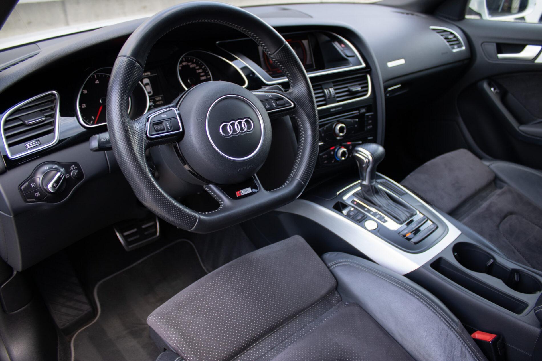 2015 AUDI A5, šedá, 178 367 km