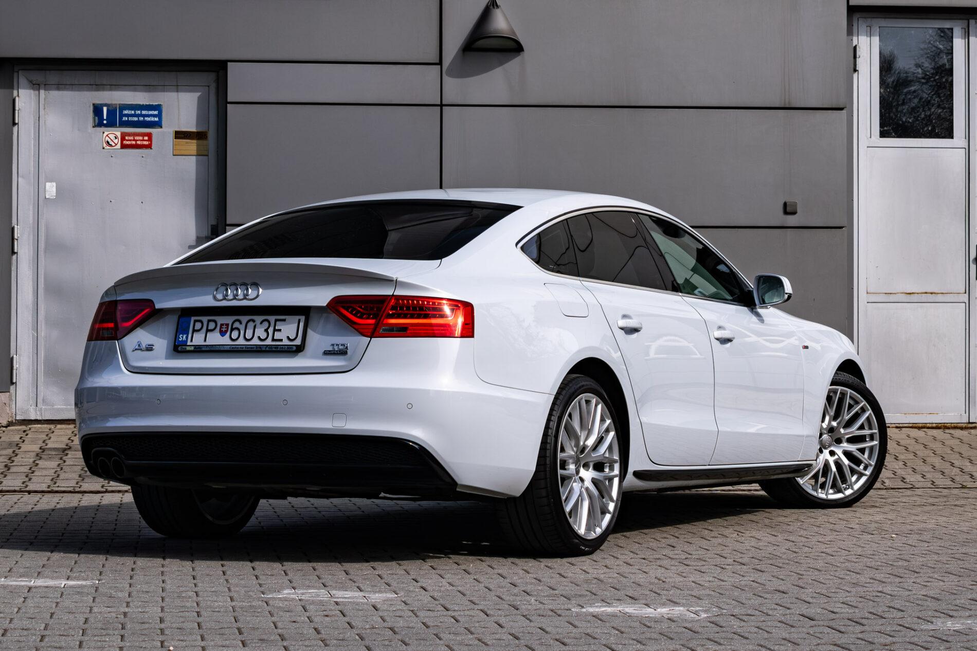 2015 AUDI A5, šedá, 178 367 km