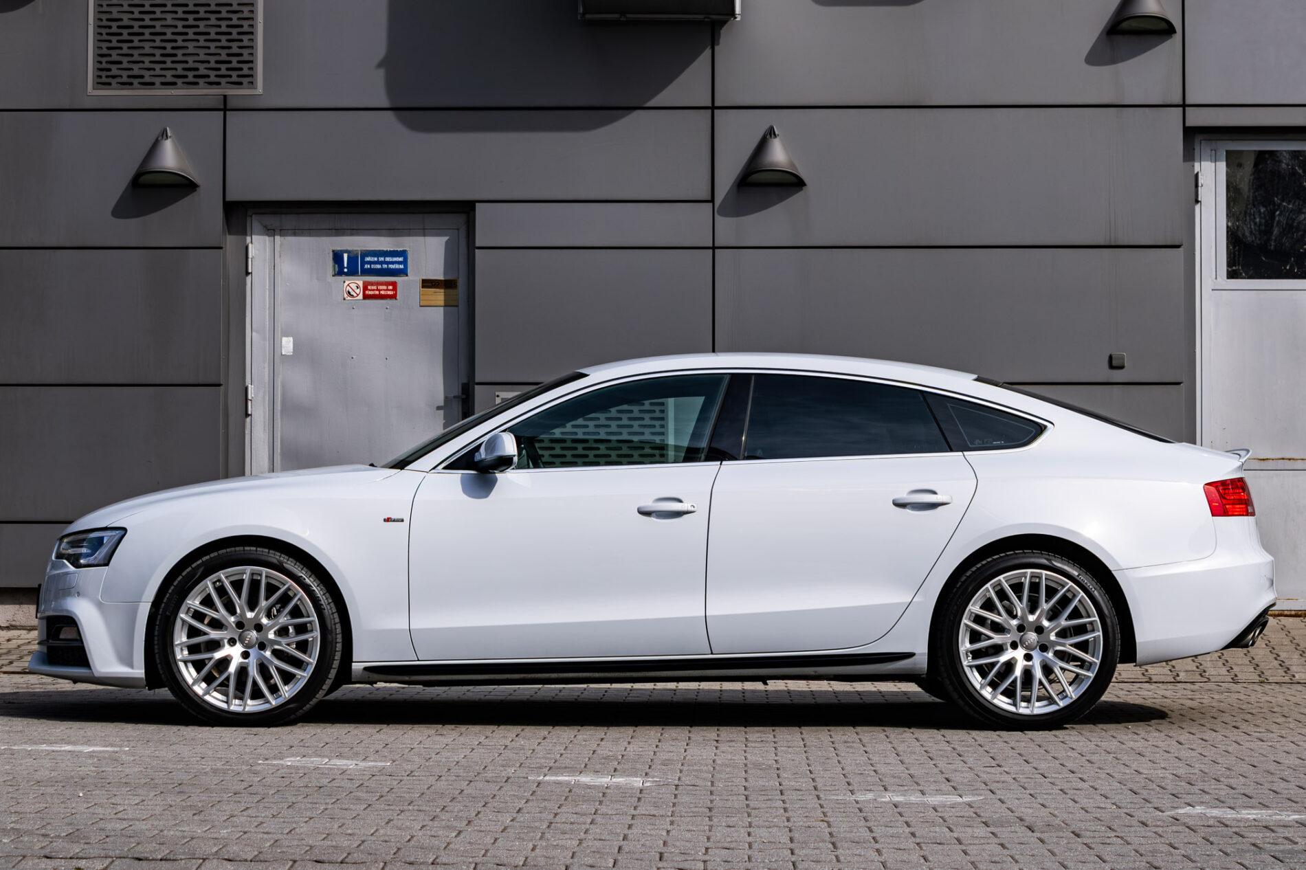 2015 AUDI A5, šedá, 178 367 km