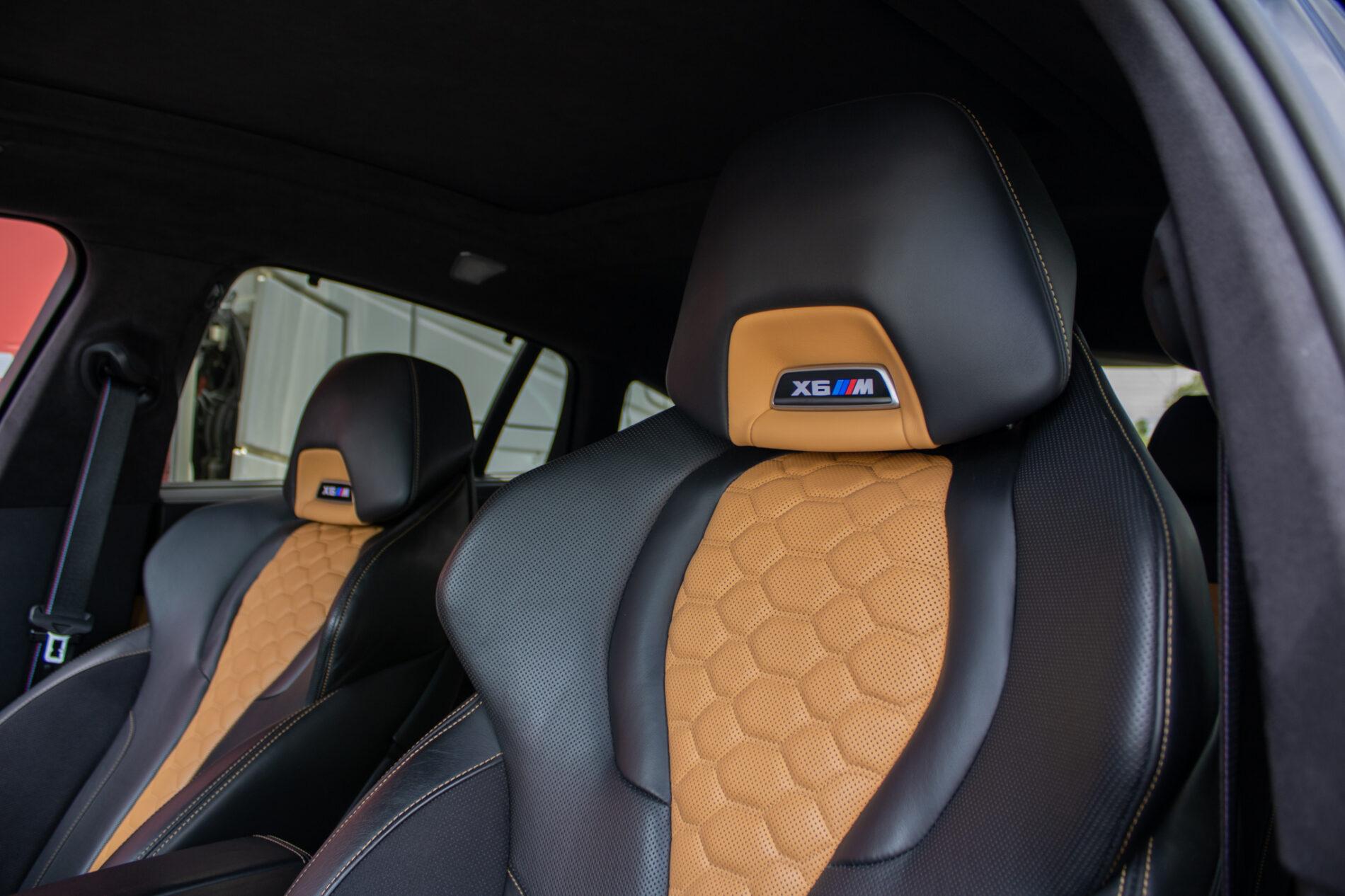 2020 BMW X6 M, černá suv, 108 787 km