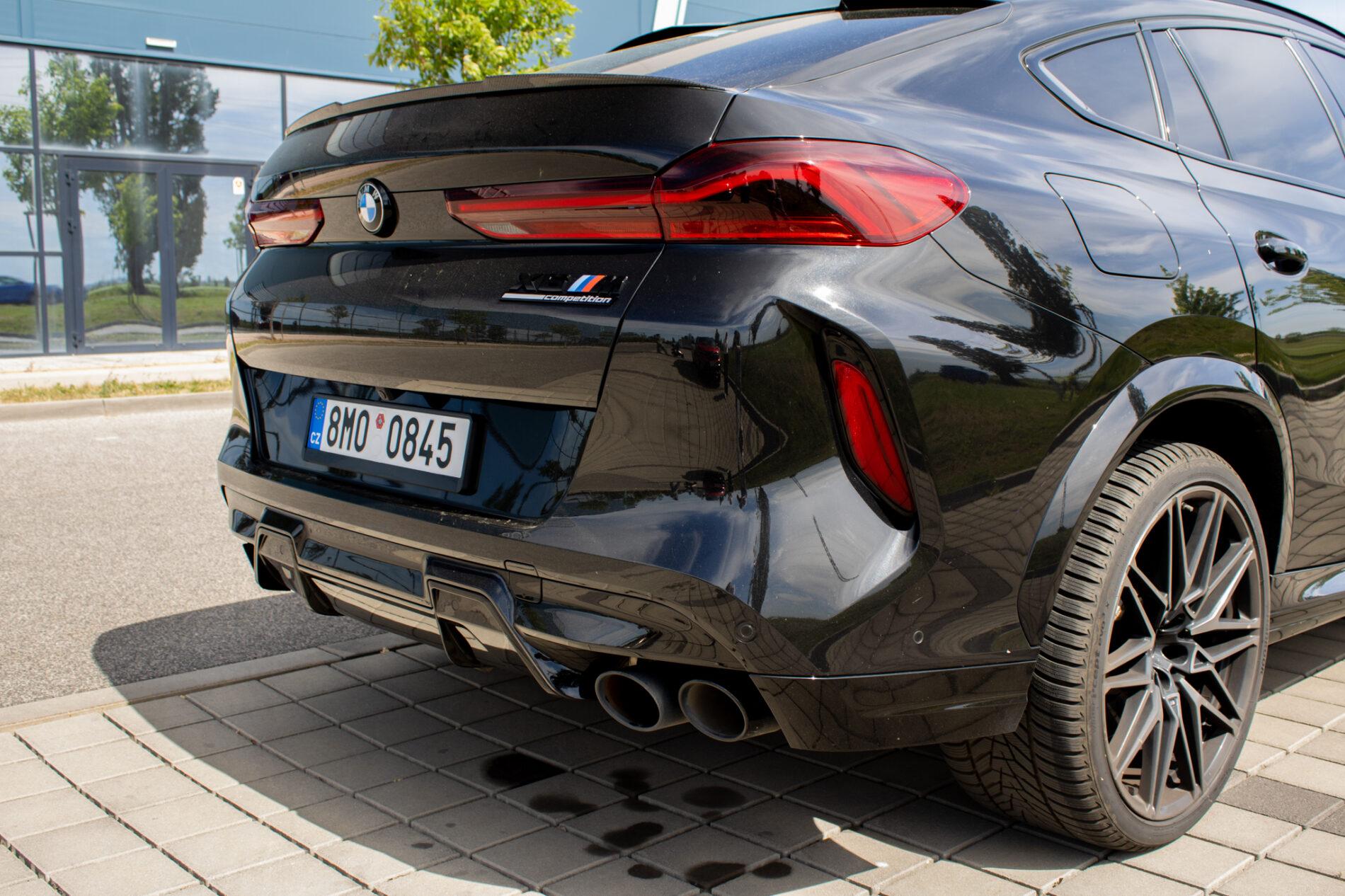 2020 BMW X6 M, černá suv, 108 787 km
