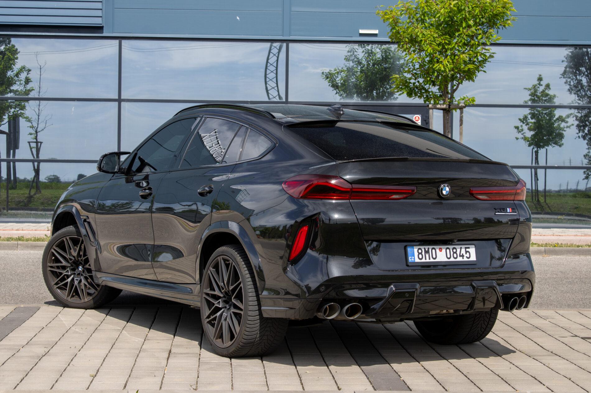 2020 BMW X6 M, černá suv, 108 787 km