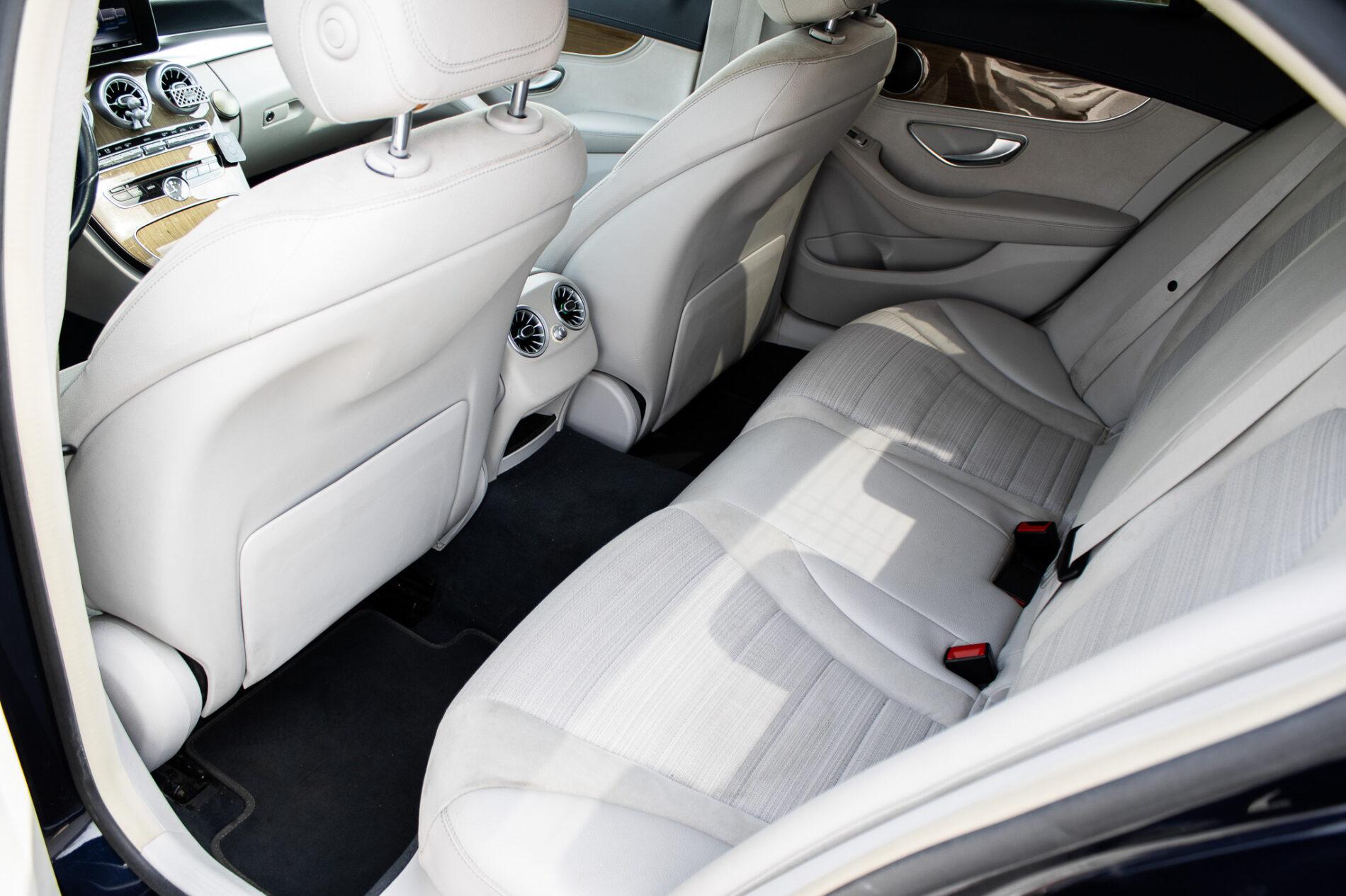 2015 Mercedes-Benz C 400, modrá sedan, 191 643 km