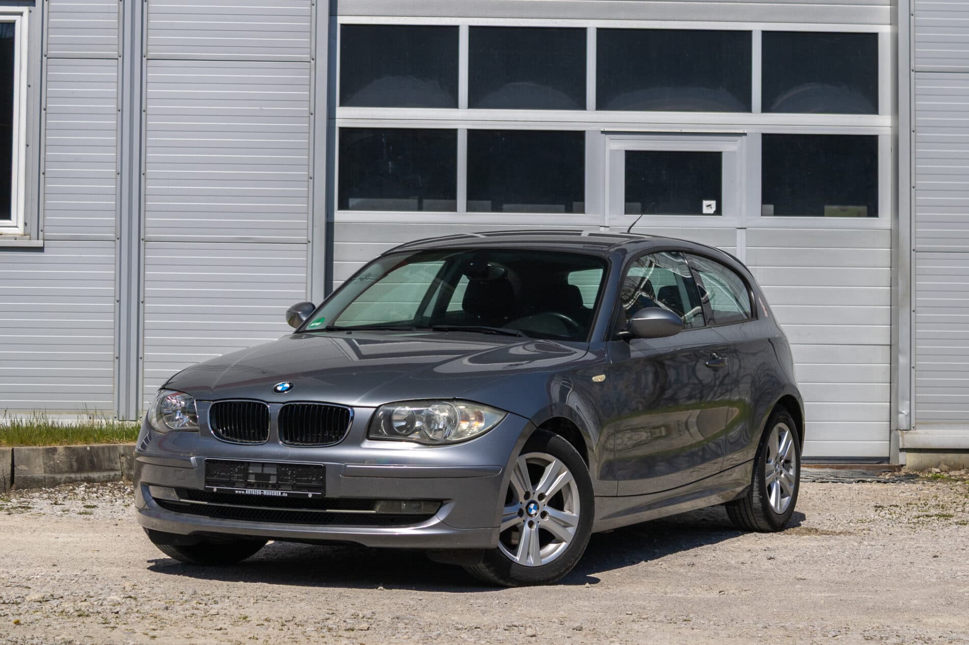 2009 BMW 120i, šedá kupé, 148 765 km