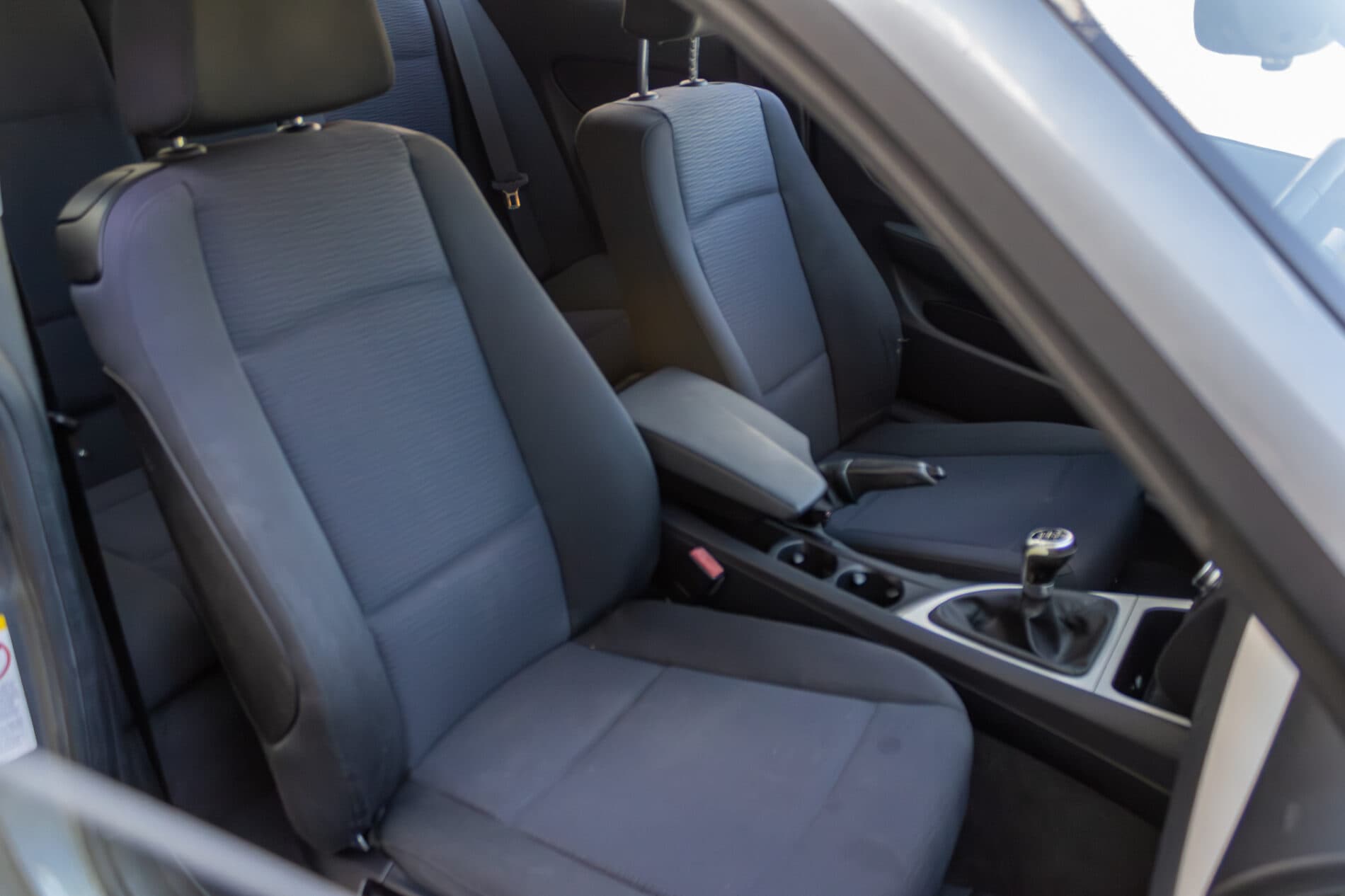 2009 BMW 120i, šedá kupé, 148 765 km