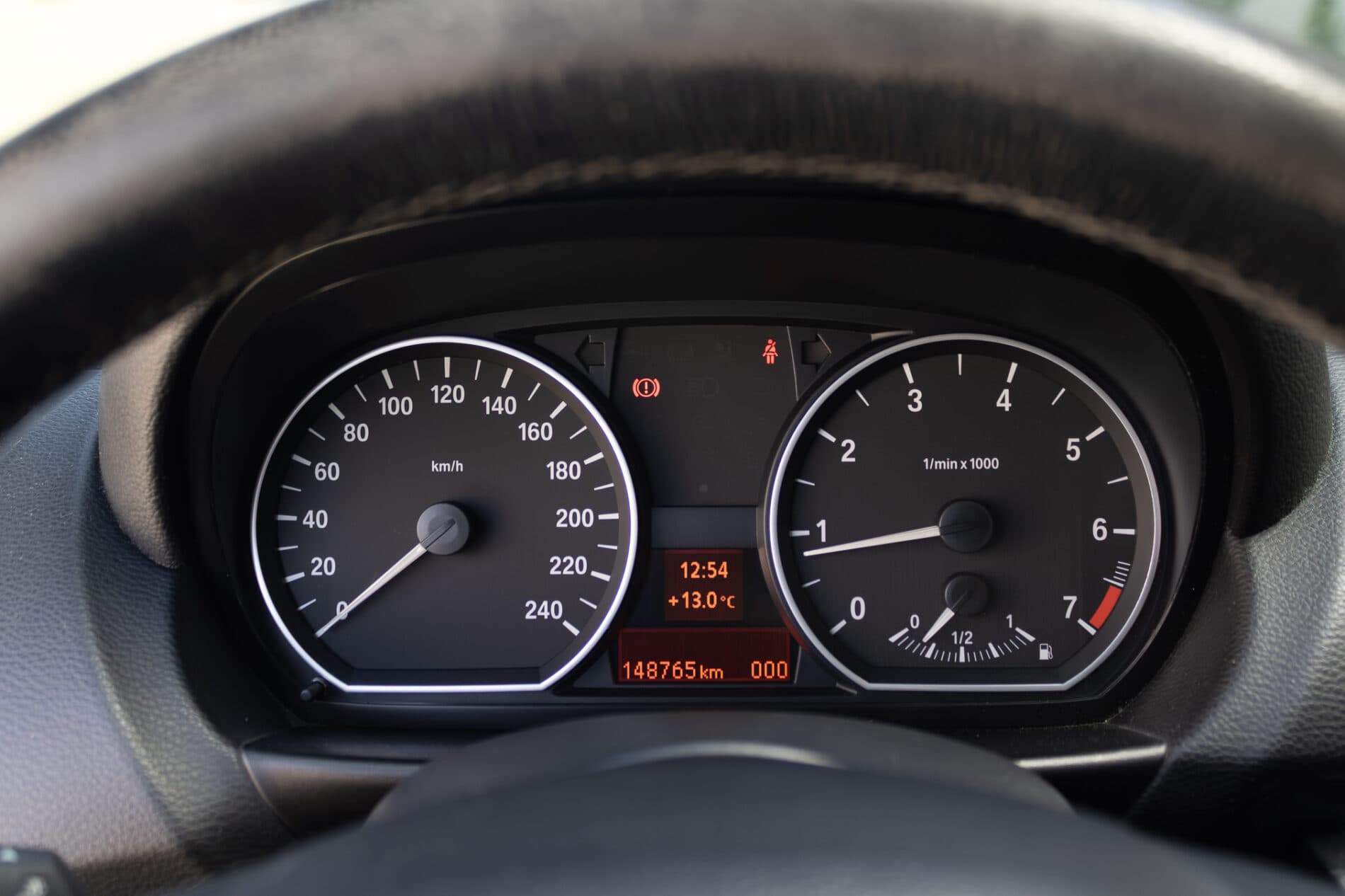 2009 BMW 120i, šedá kupé, 148 765 km