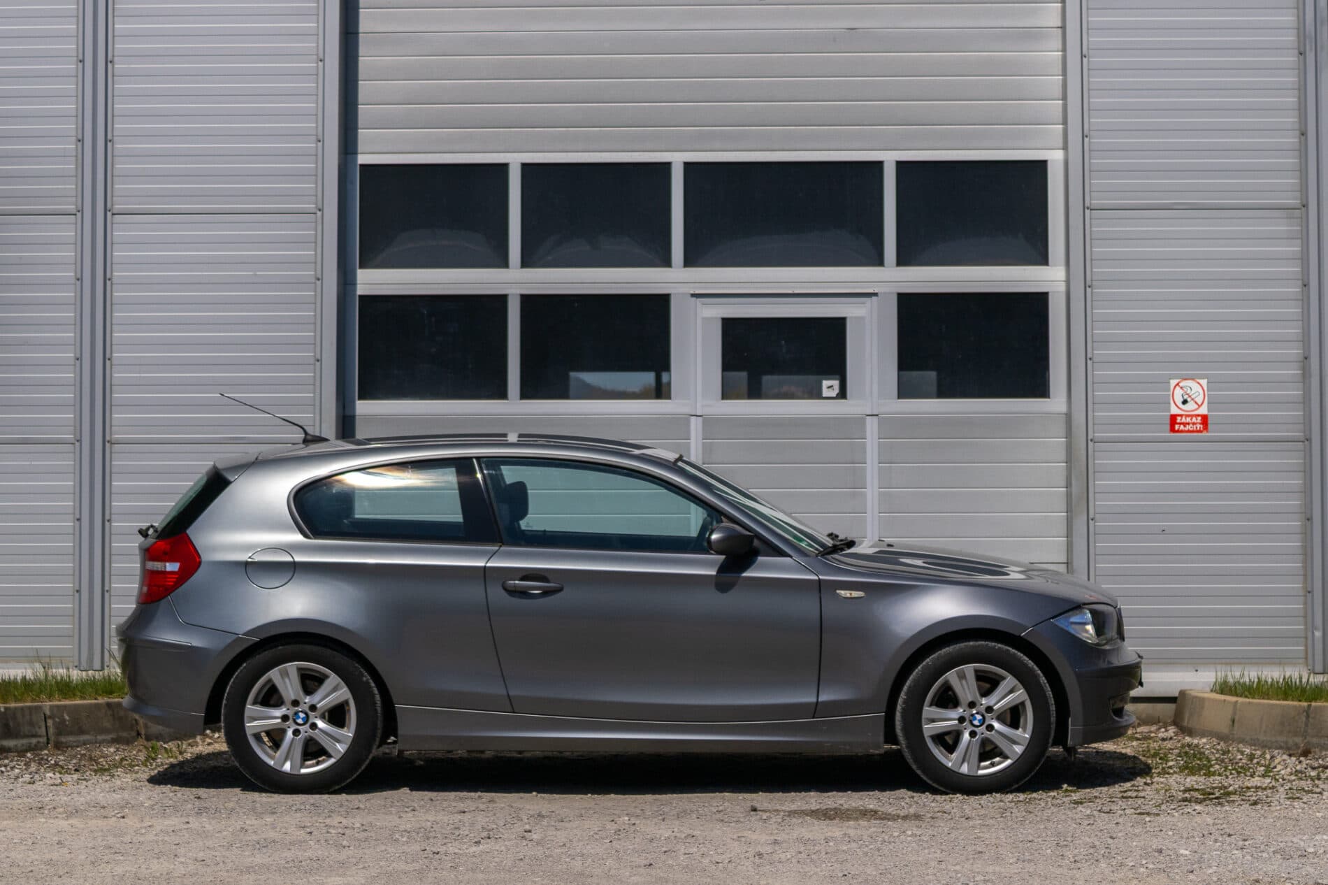 2009 BMW 120i, šedá kupé, 148 765 km