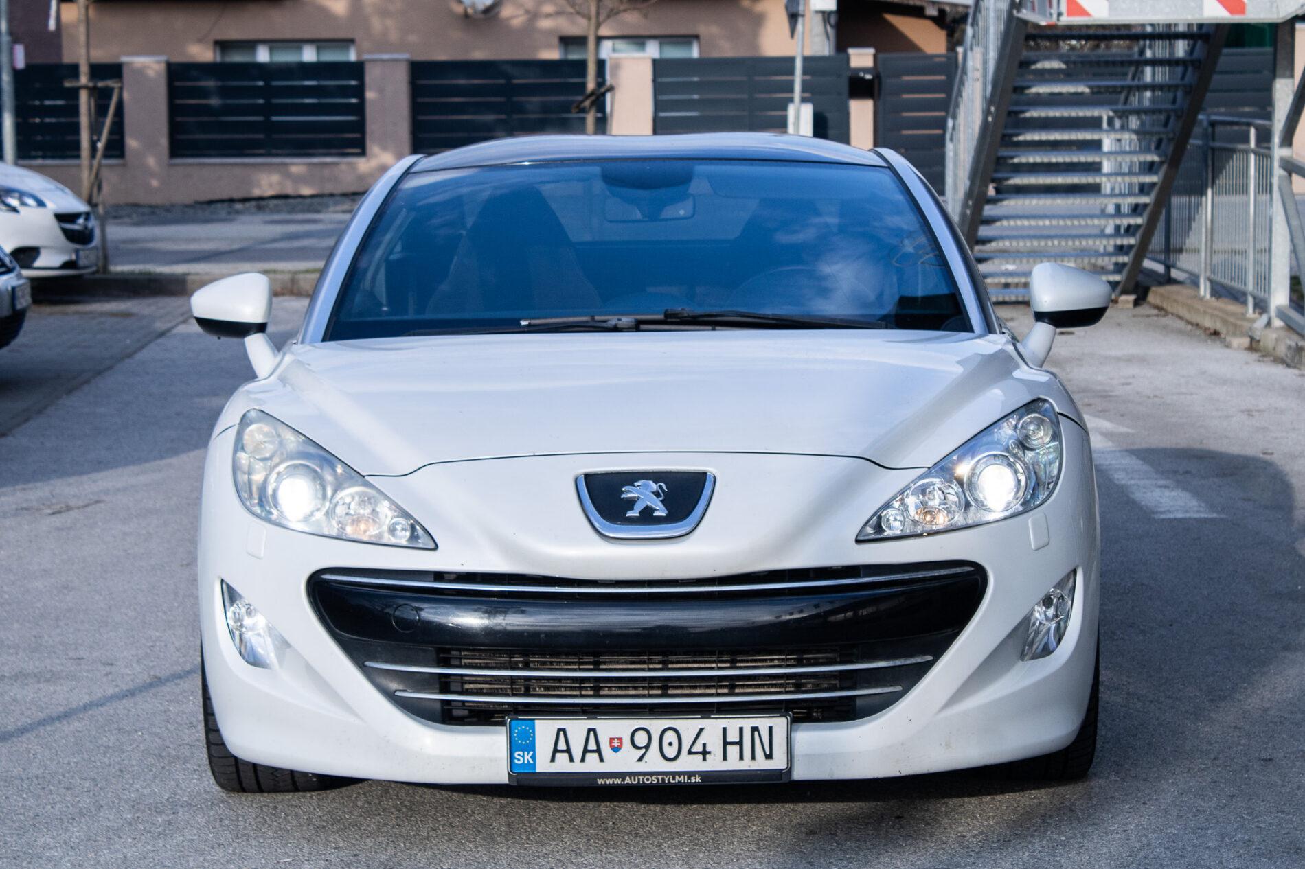 2012 Peugeot RCZ, bílá kupé, 171 601 km