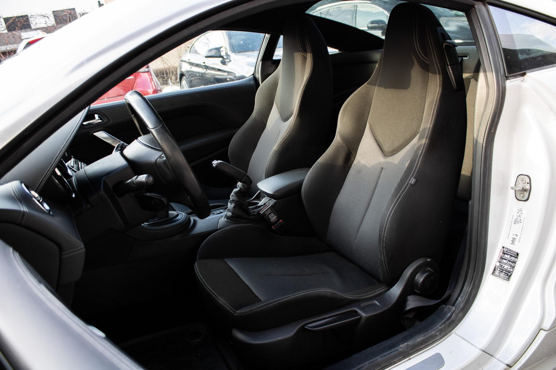 2012 Peugeot RCZ, bílá kupé, 171 601 km