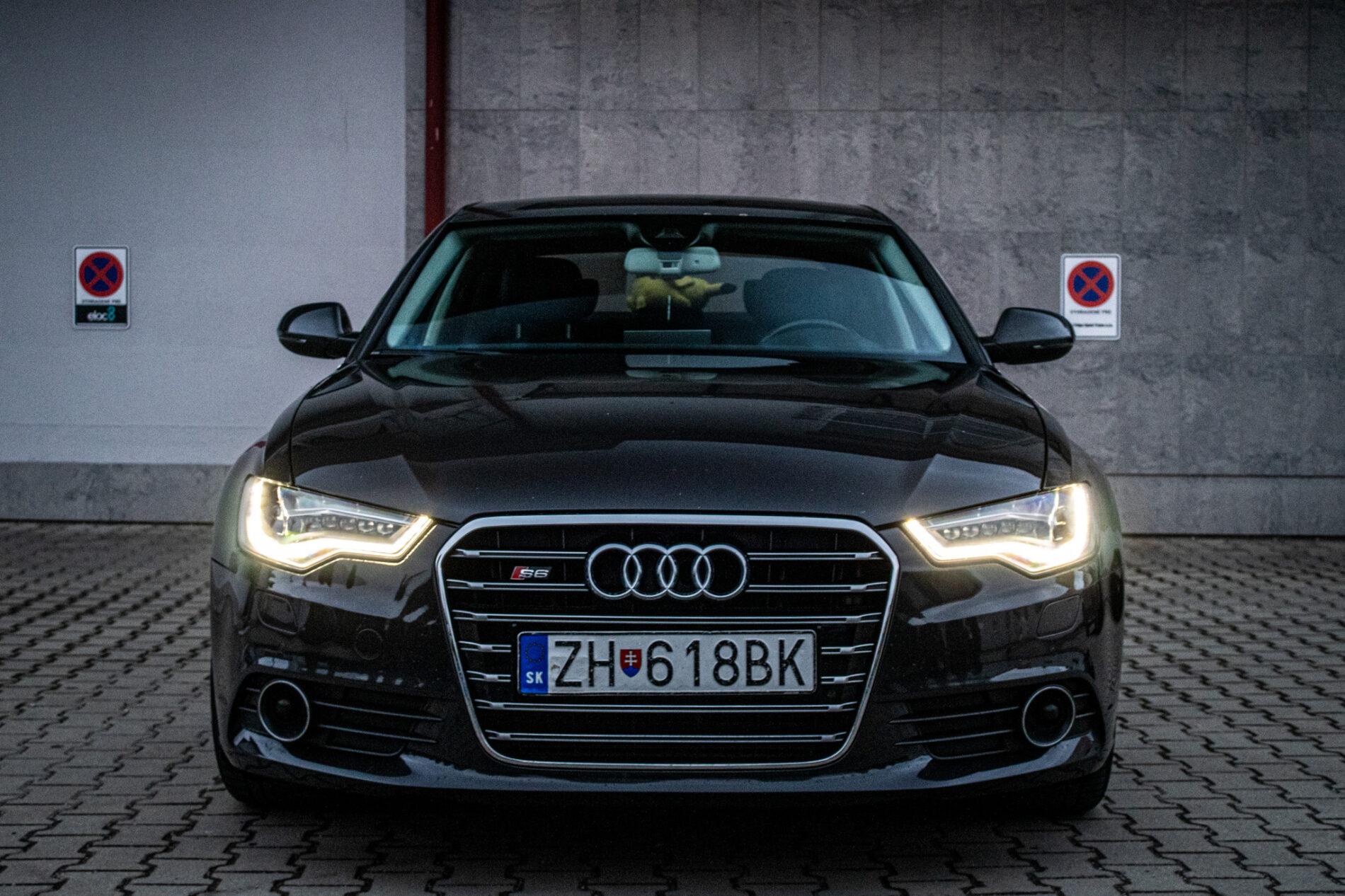 2012 AUDI A6, šedá sedan, 252 593 km