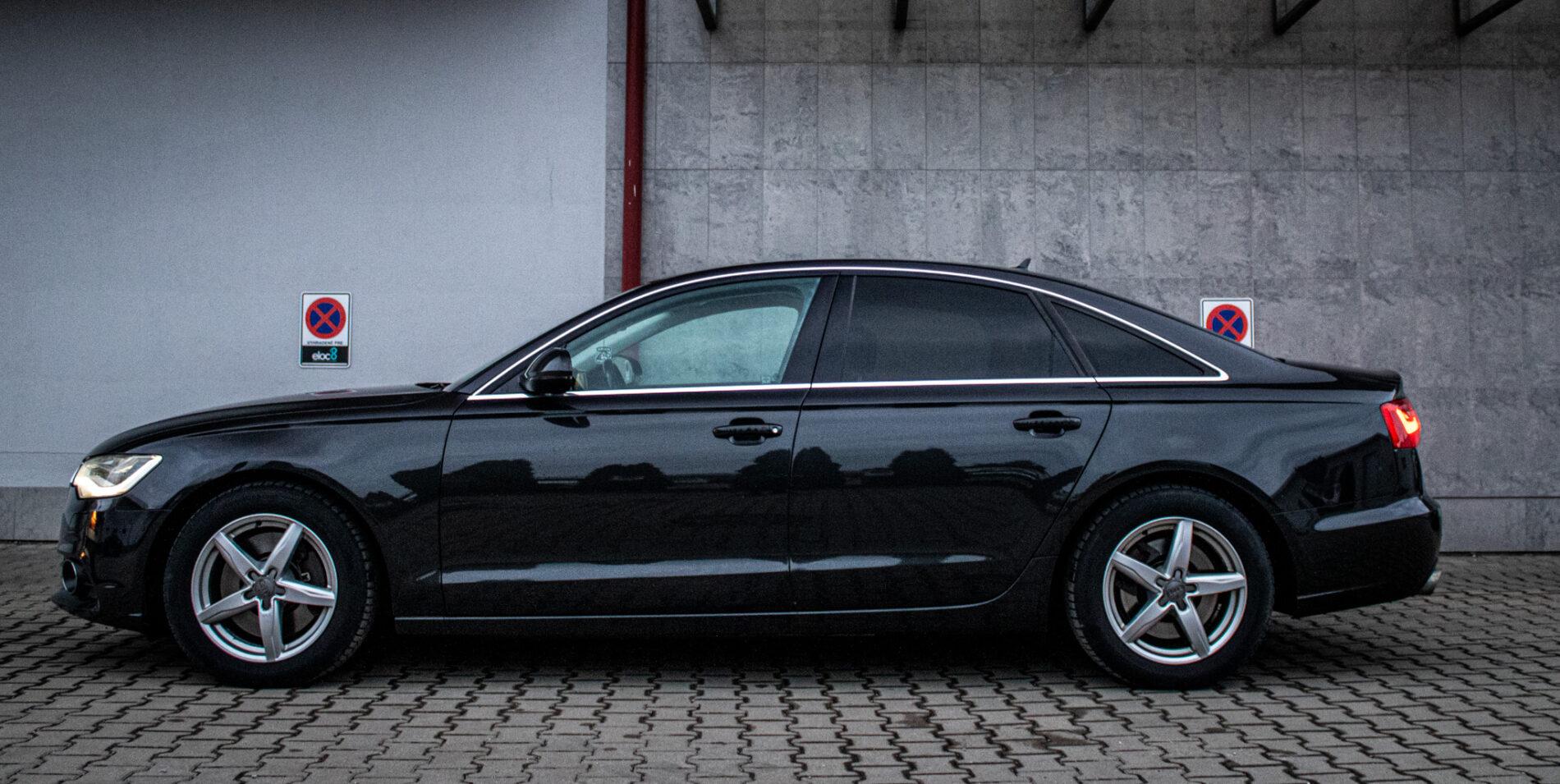 2012 AUDI A6, šedá sedan, 252 593 km