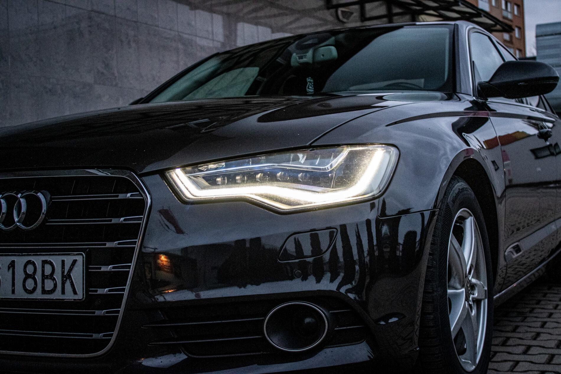 2012 AUDI A6, šedá sedan, 252 593 km