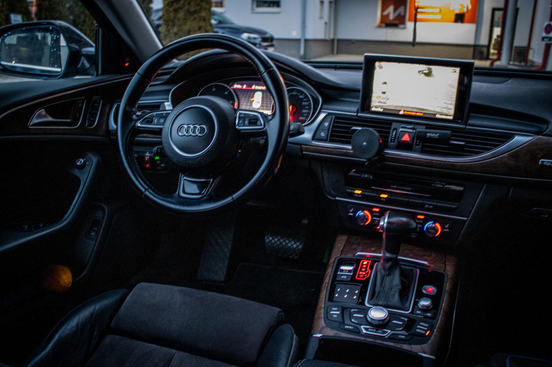 2012 AUDI A6, šedá sedan, 252 593 km