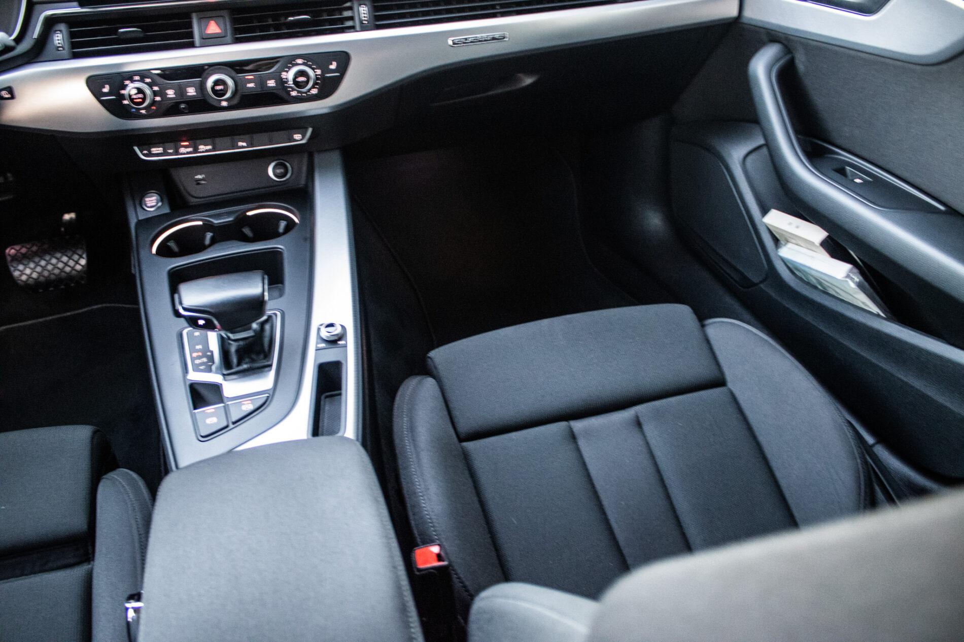 2022 AUDI A5, bílá kupé, 61 249 km