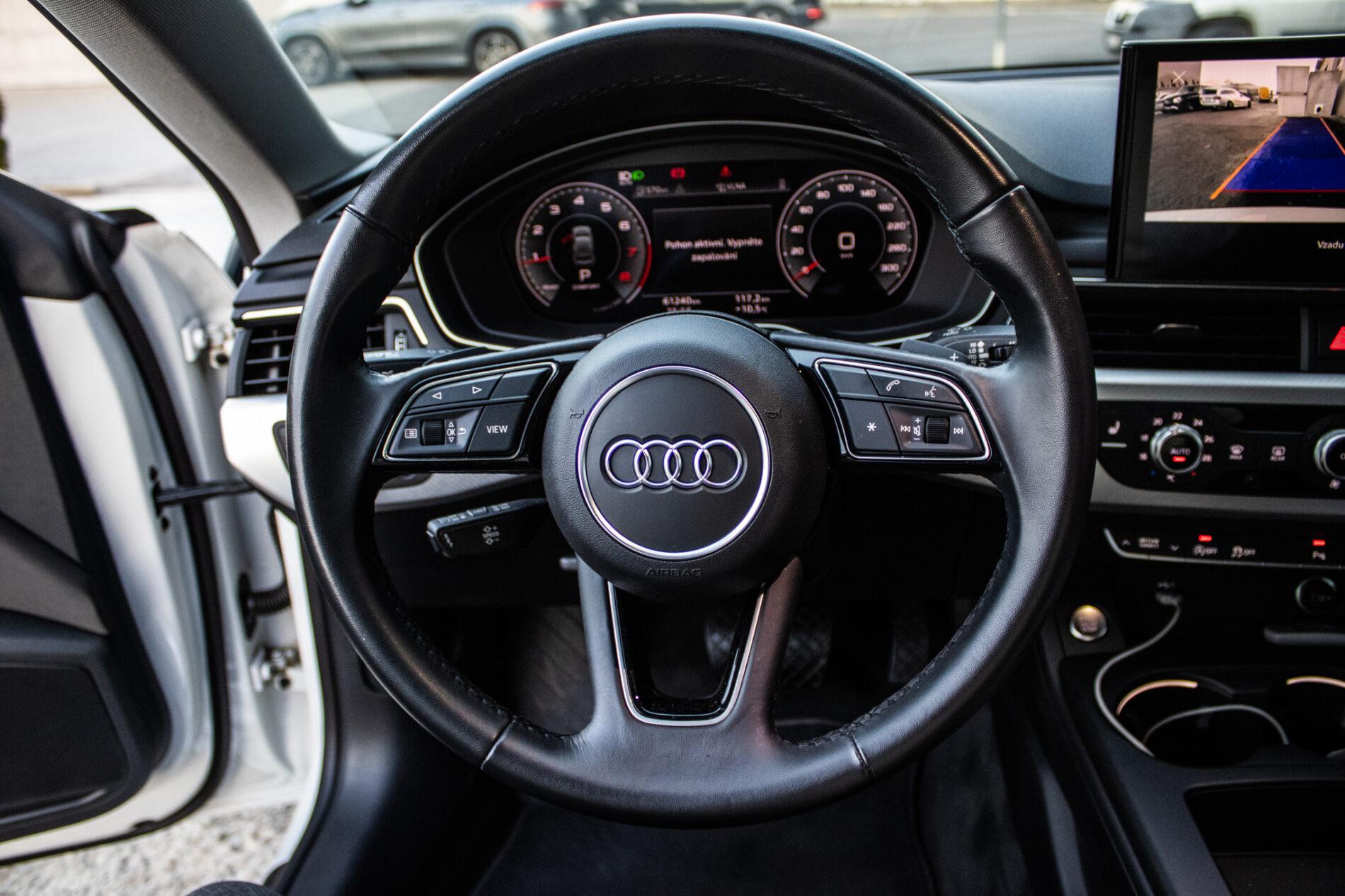 2022 AUDI A5, bílá kupé, 61 249 km