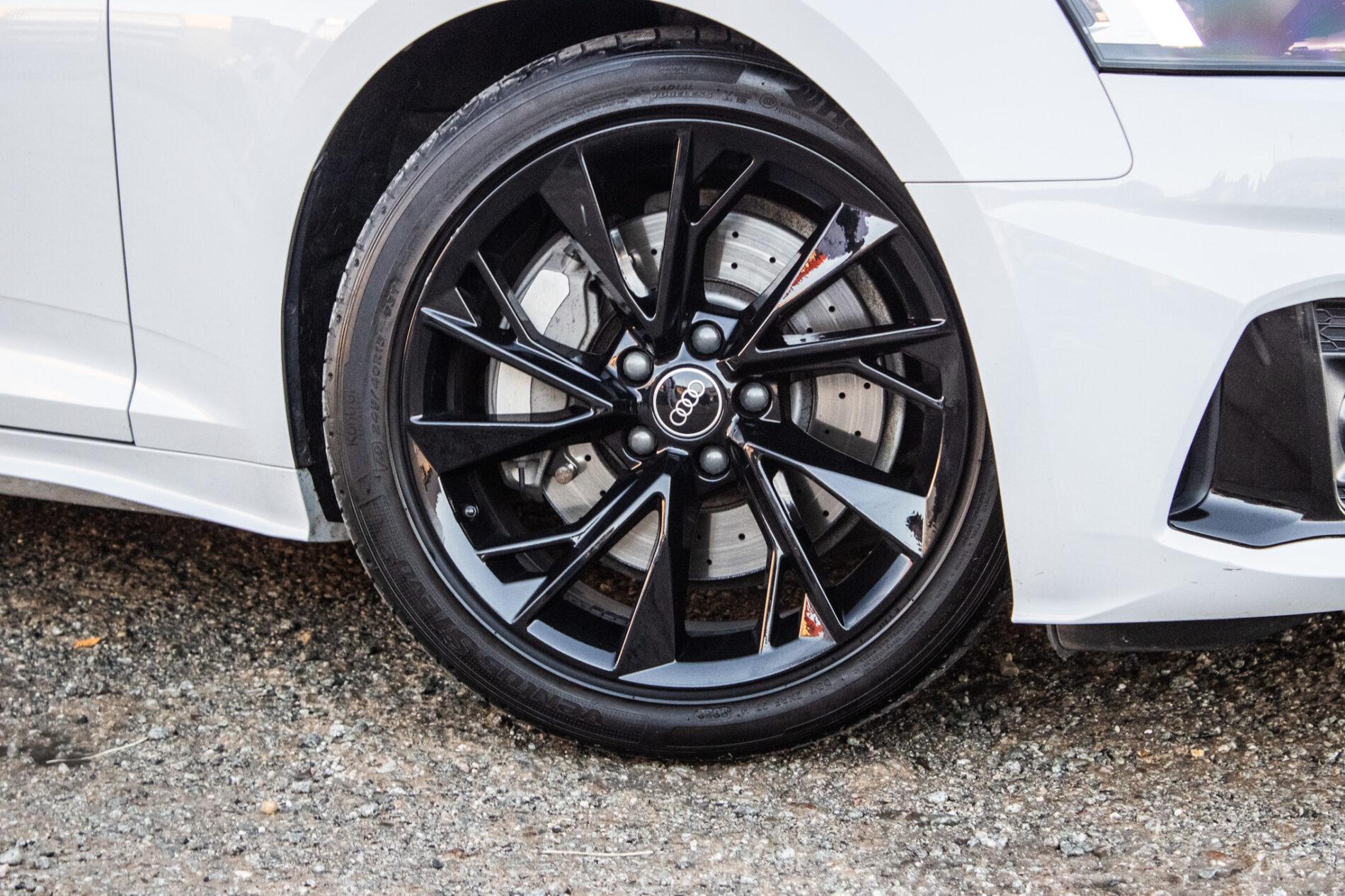 2022 AUDI A5, bílá kupé, 61 249 km