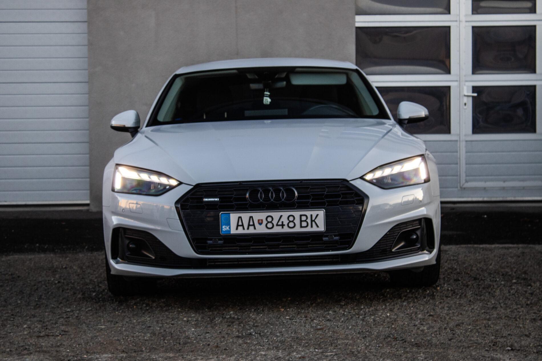 2022 AUDI A5, bílá kupé, 61 249 km