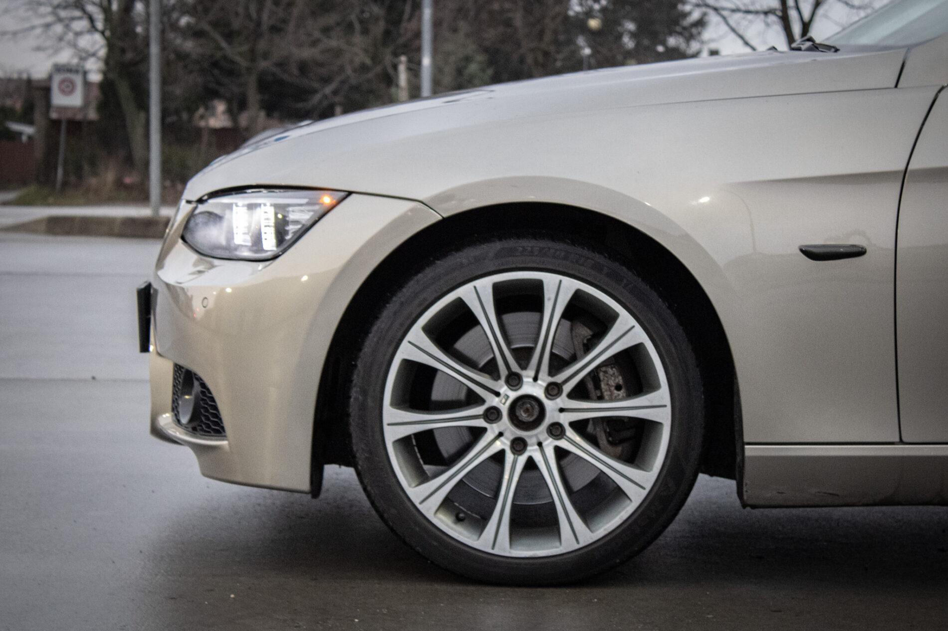 2007 BMW 330d, šedá kupé, 189 104 km