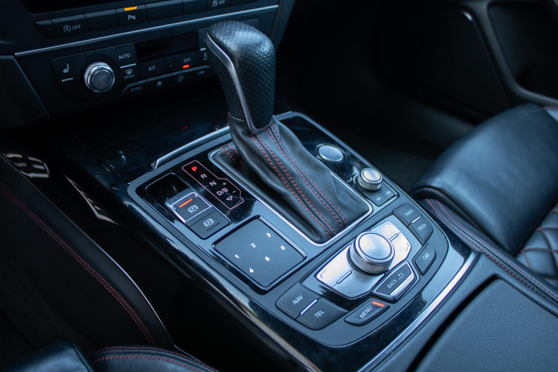 2015 AUDI A6, bílá kombi, 252 015 km