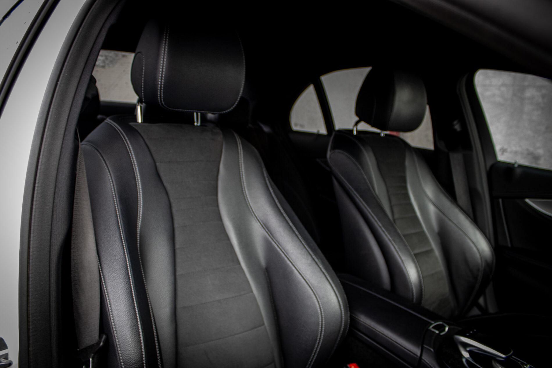 2018 Mercedes-Benz E 400d, bílá sedan, 142 796 km