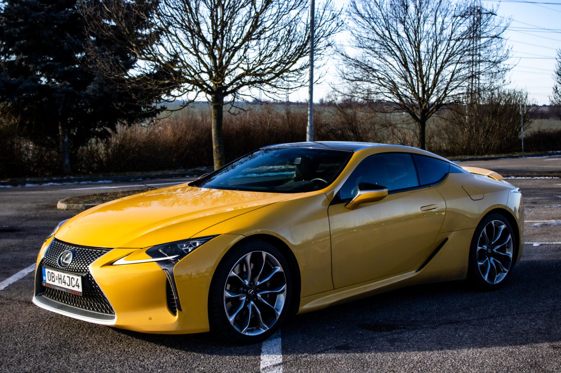 2023 Lexus LC 500, žlutá kupé, 33 321 km