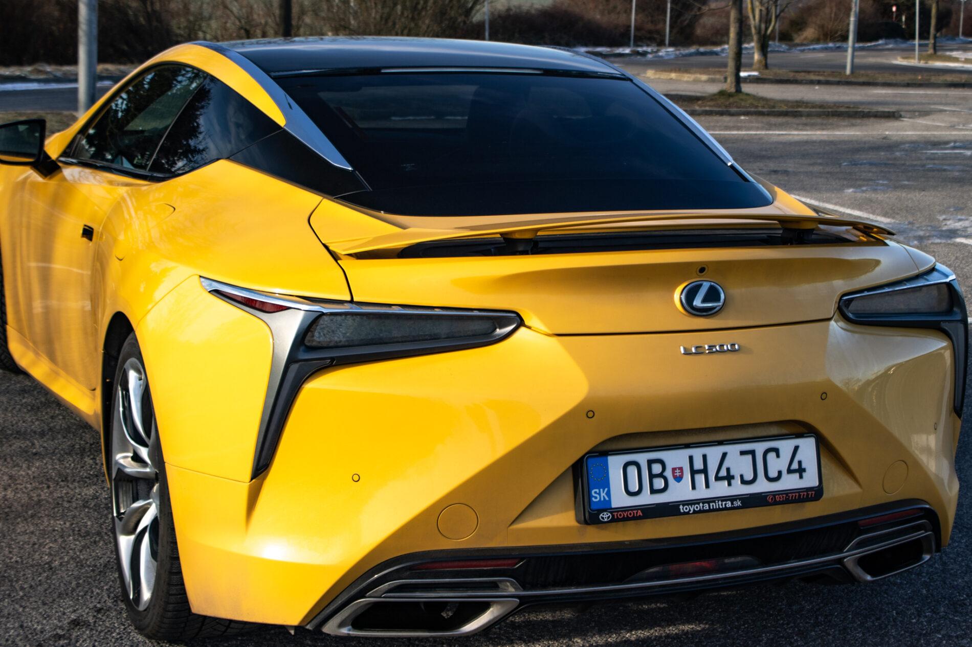 2023 Lexus LC 500, žlutá kupé, 33 321 km