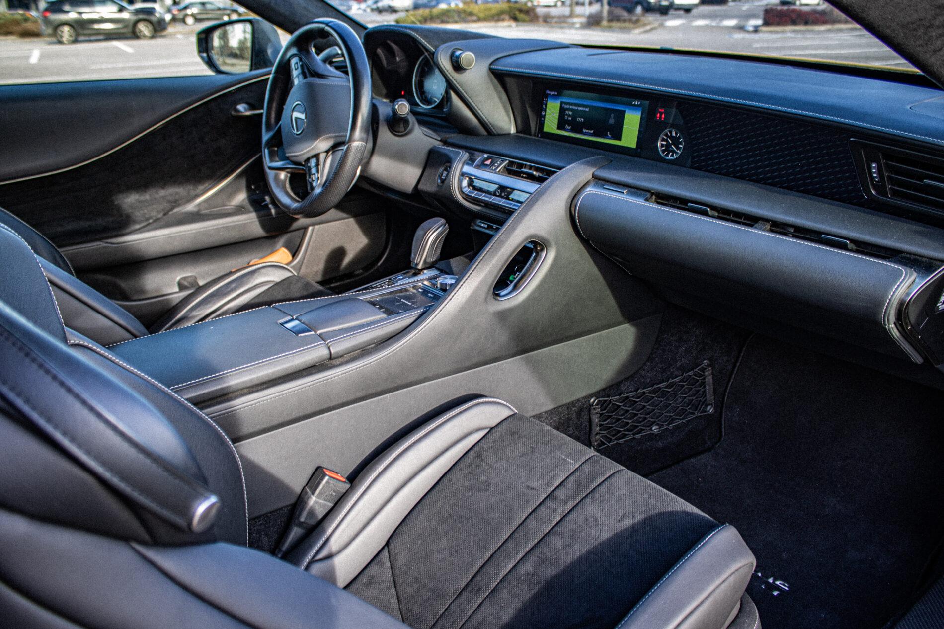 2023 Lexus LC 500, žlutá kupé, 33 321 km