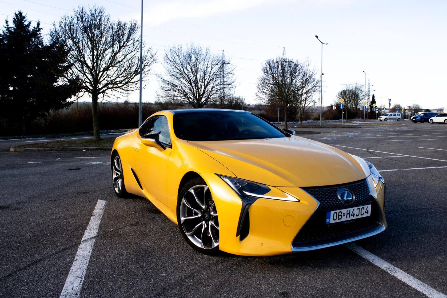 2023 Lexus LC 500, žlutá kupé, 33 321 km