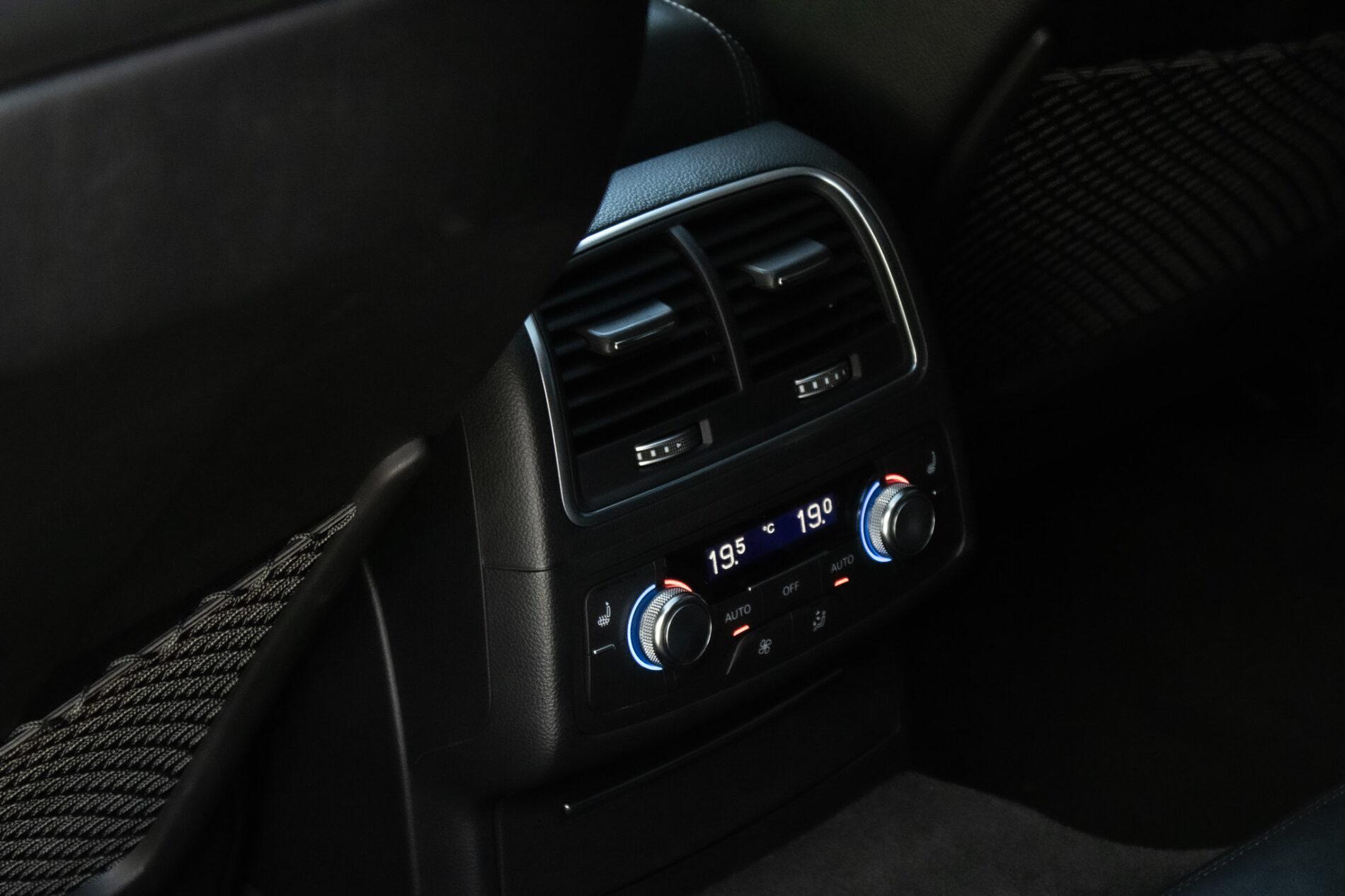 2016 AUDI RS6 Perf., šedá kombi, 162 430 km